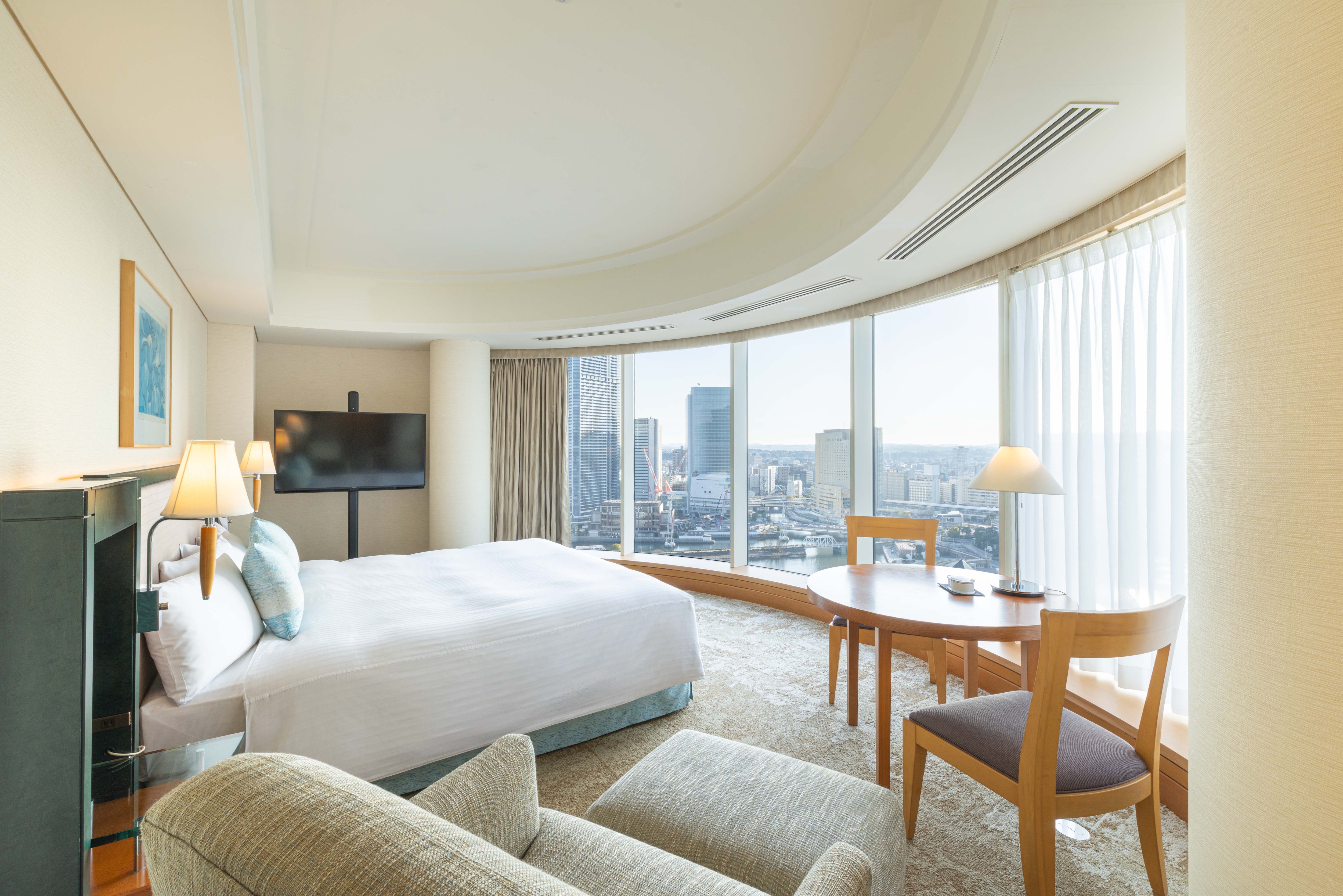 Yokohama Floor Luxury Harbor King