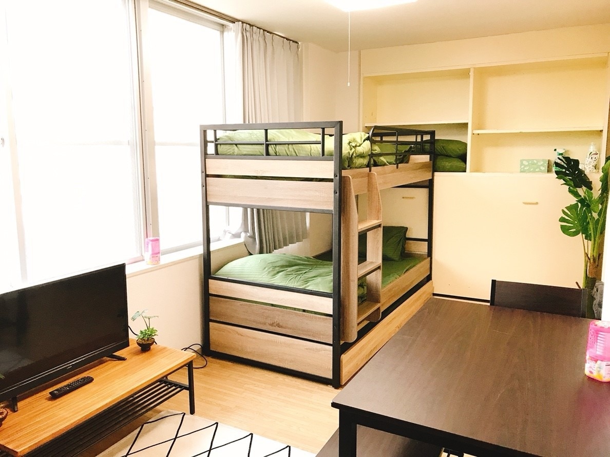 室內 B