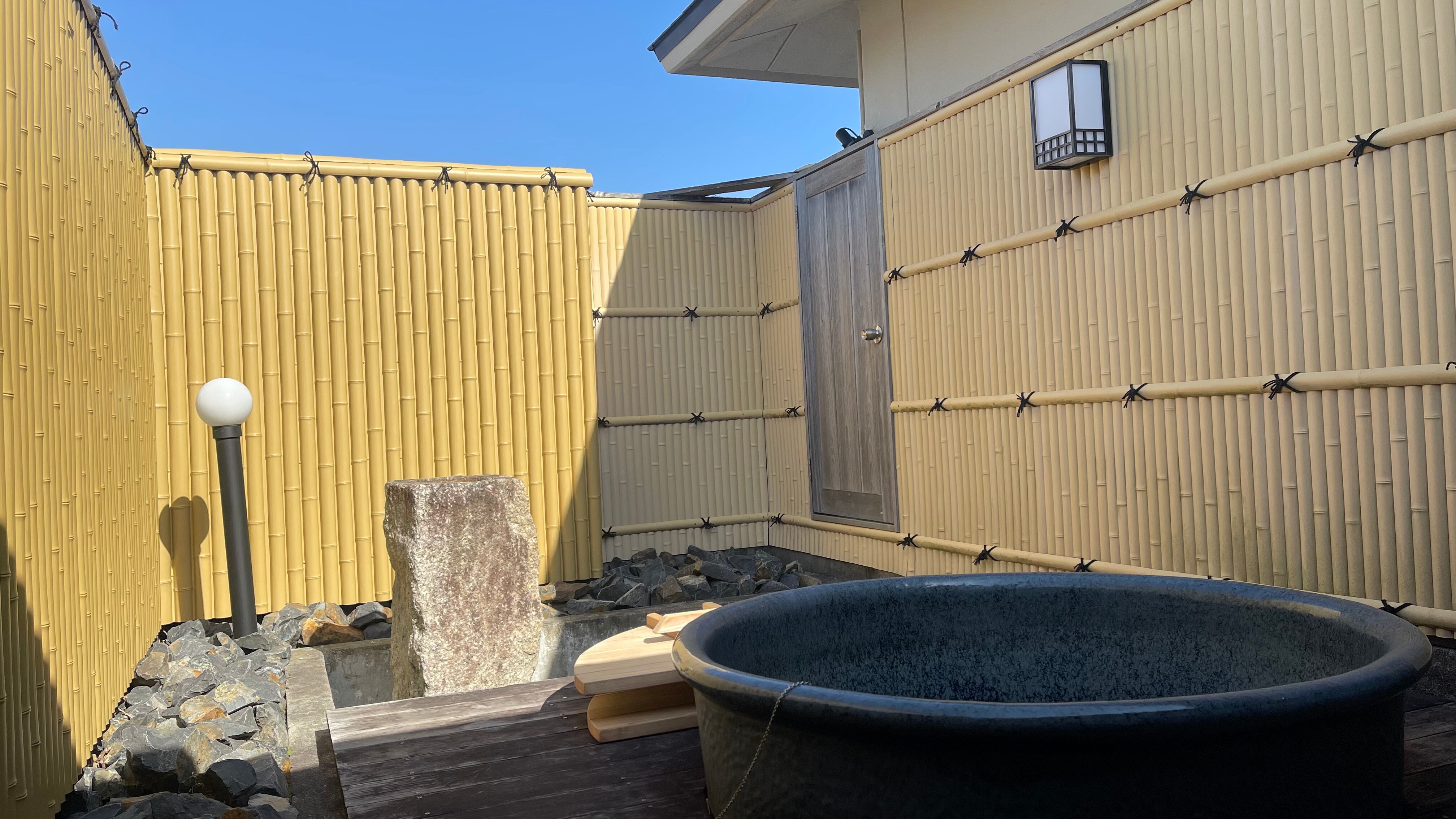 Chidori guest room open-air bath
