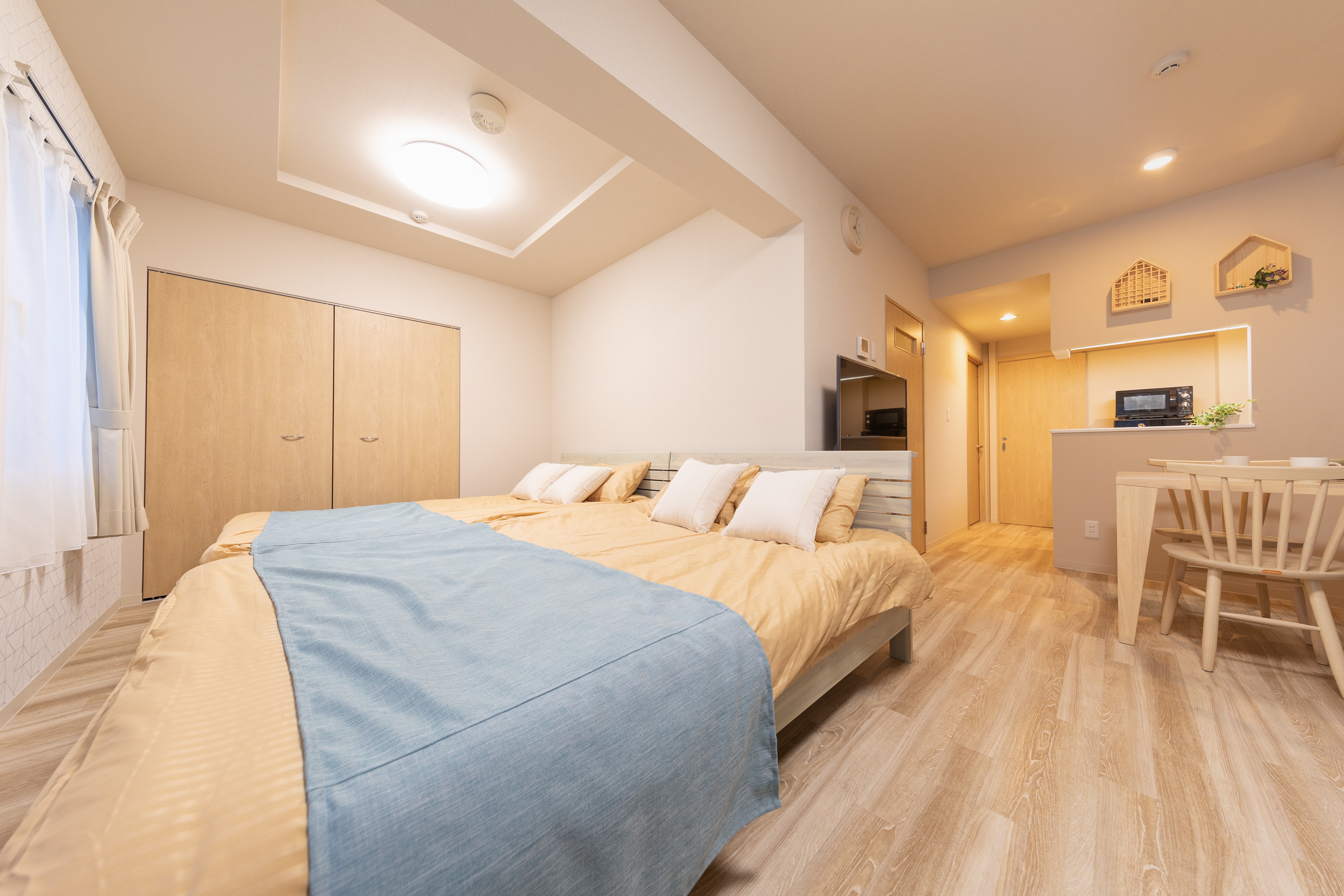 ★Grand Room / Main Room 1 / Yellow