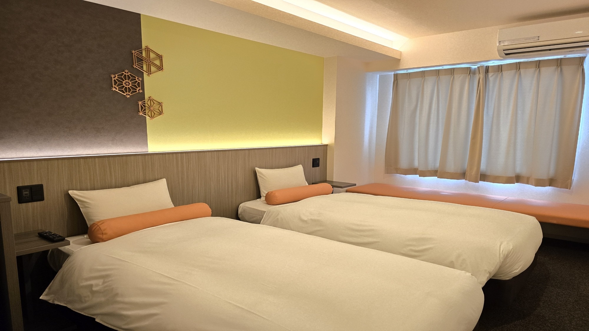 kamar kembar