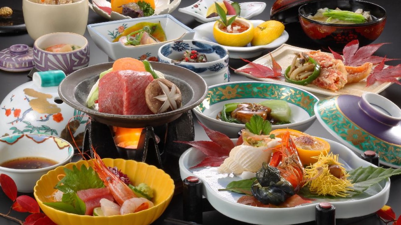 【秋の会席一例】料理長こだわりの素材と器でご提供する旬の香りと味覚を五感で味わう会席