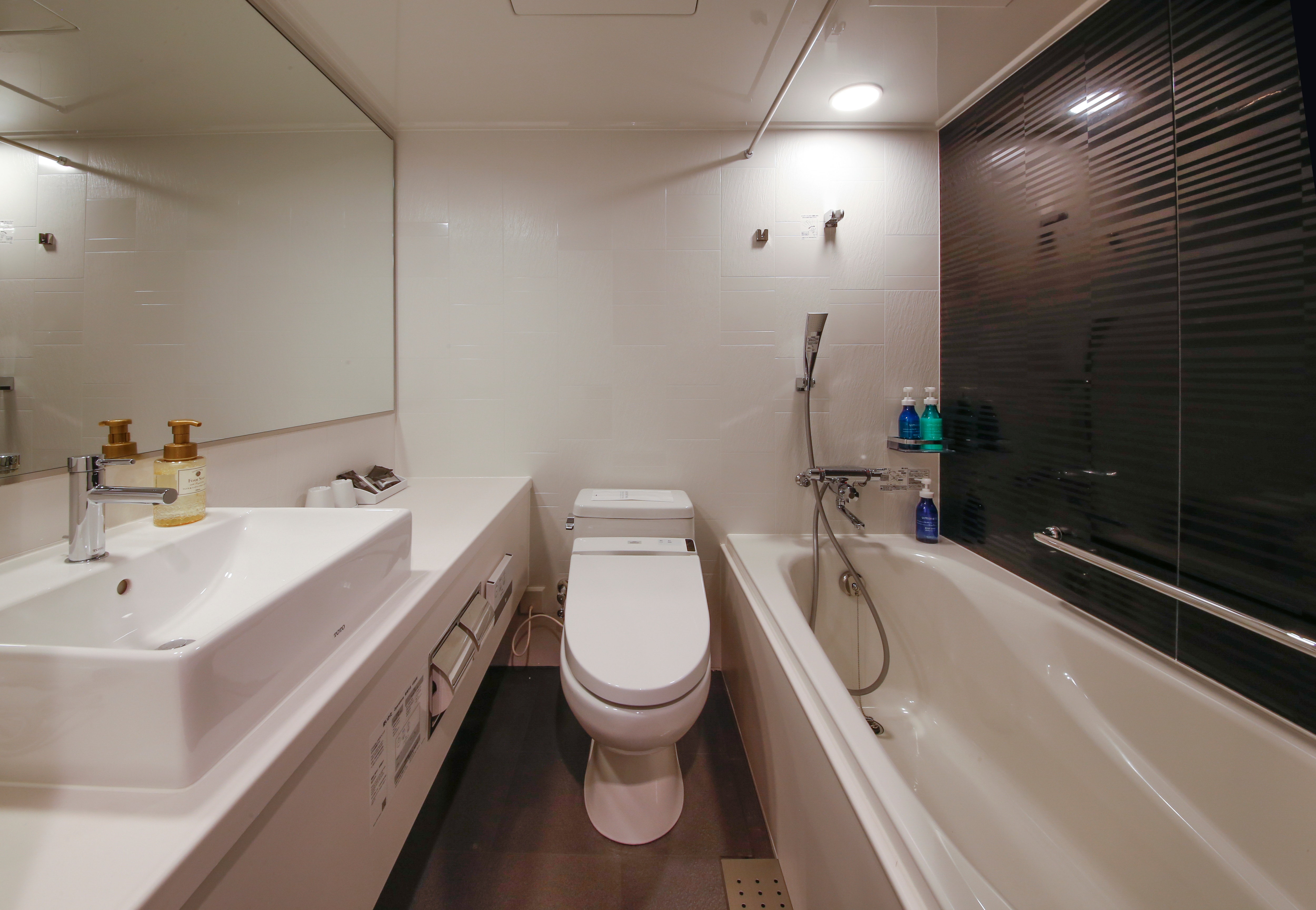 ห้องมาตรฐาน เตียงใหญ่ ฮอลลีวูด เตียงแฝด