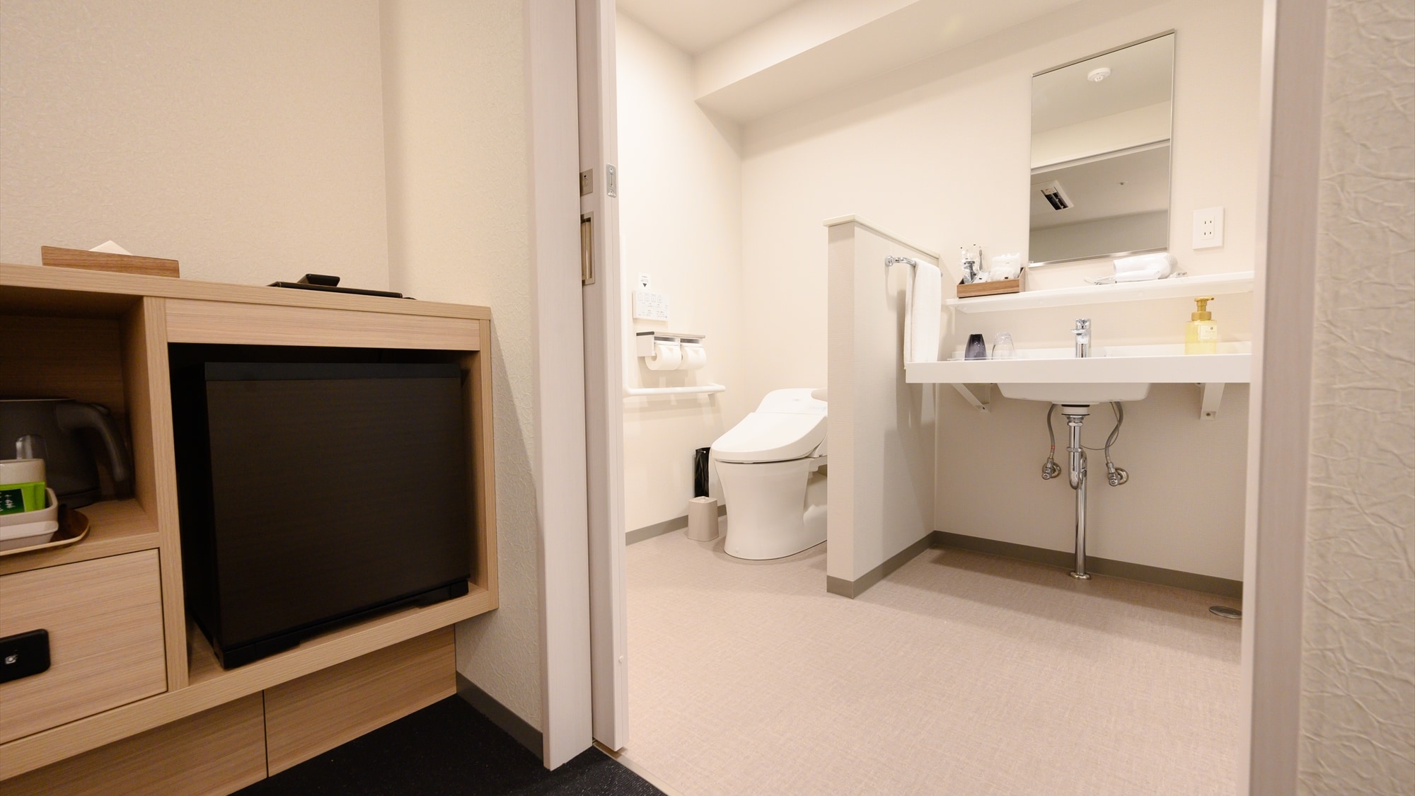 Universal room