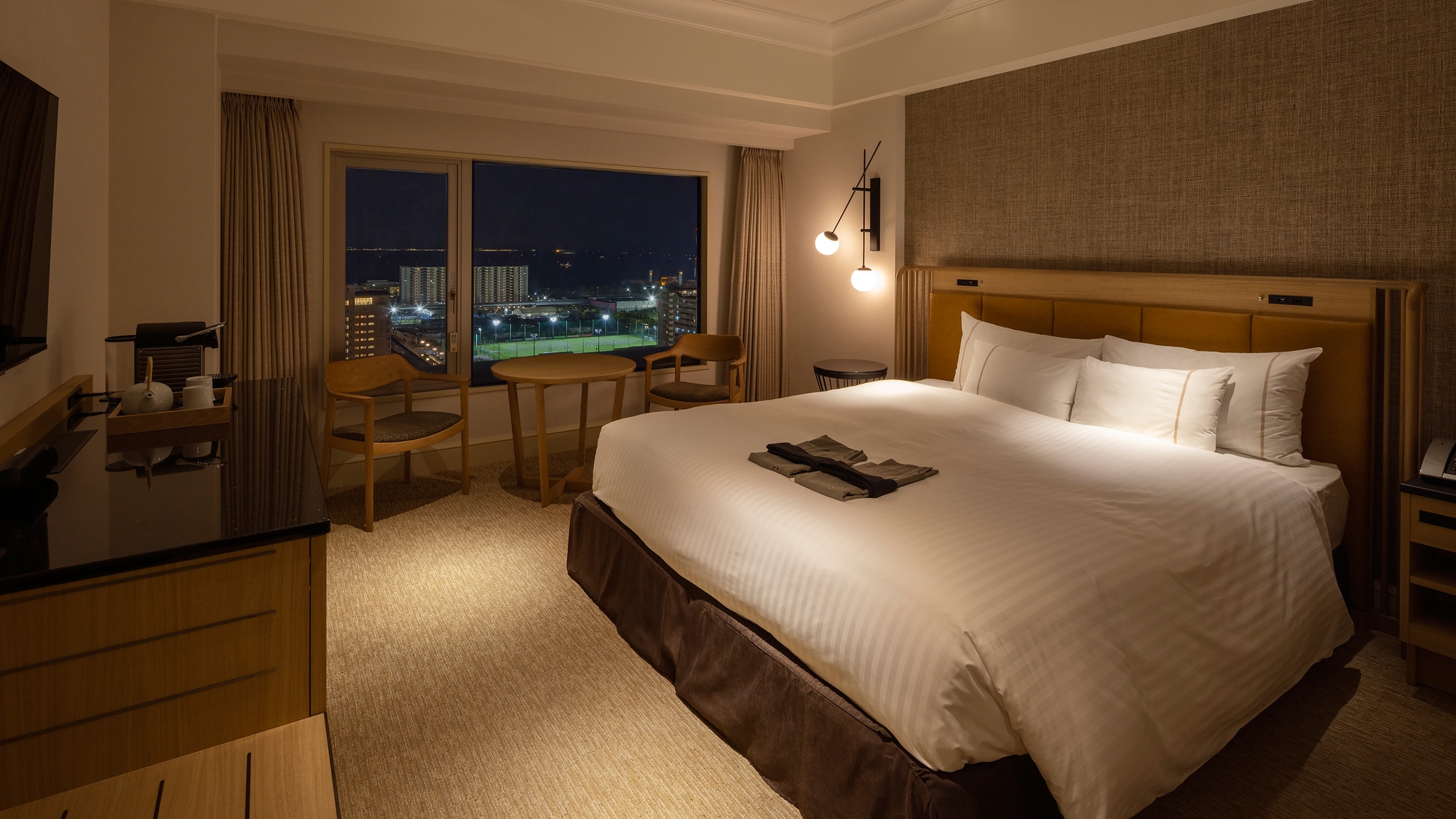 [Club Double] 28 square meters, 17-20th floor, sea side. "Sheraton Signature Bed".