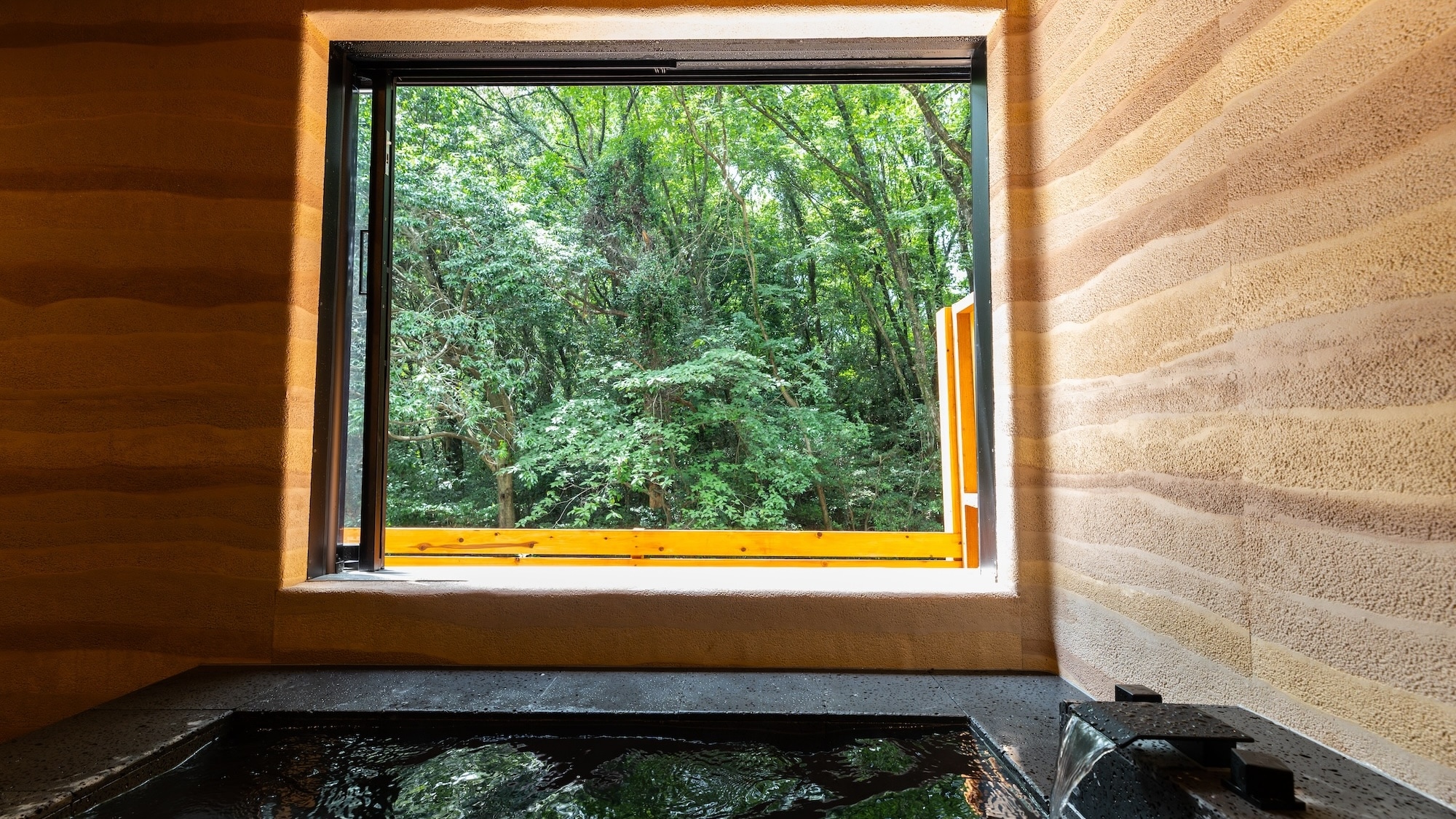 [Maximum 4 people] ②5m dome tent with open-air bath