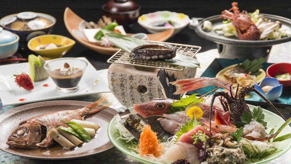 ☆Enjoy sashimi to your heart's content! Local fish, spiny lobster, grilled abalone, and boiled golden-eyed snapper Japanese meal plan *Plan menu image