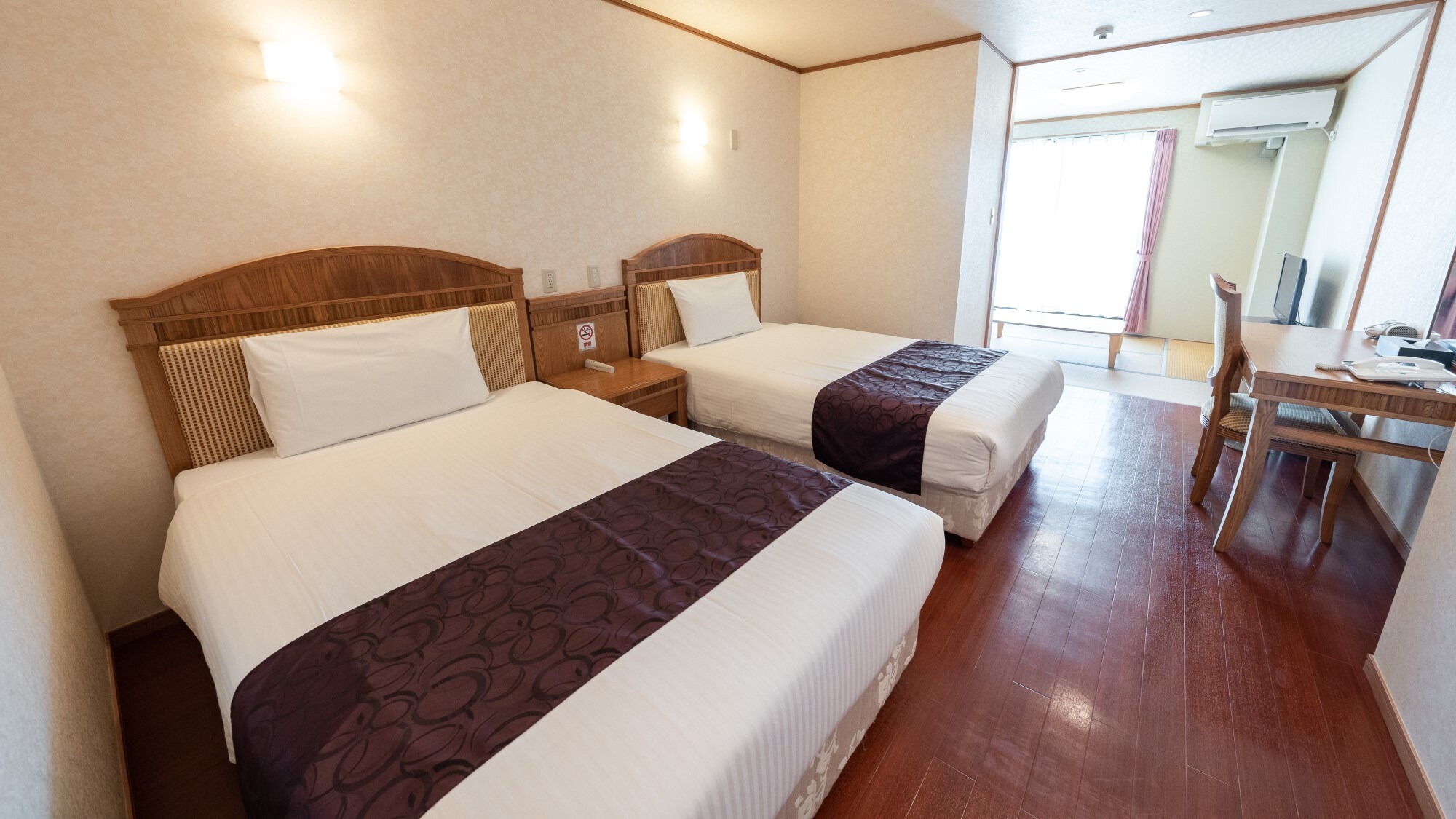 Japanese and Western room (503)