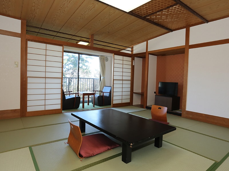 Phòng kiểu Nhật 12,5 chiếu tatami