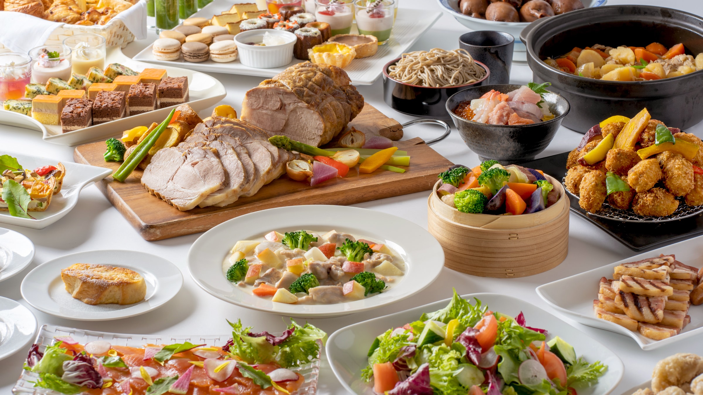 [Breakfast] You can enjoy Hokkaido's seafood and the blessings of the earth