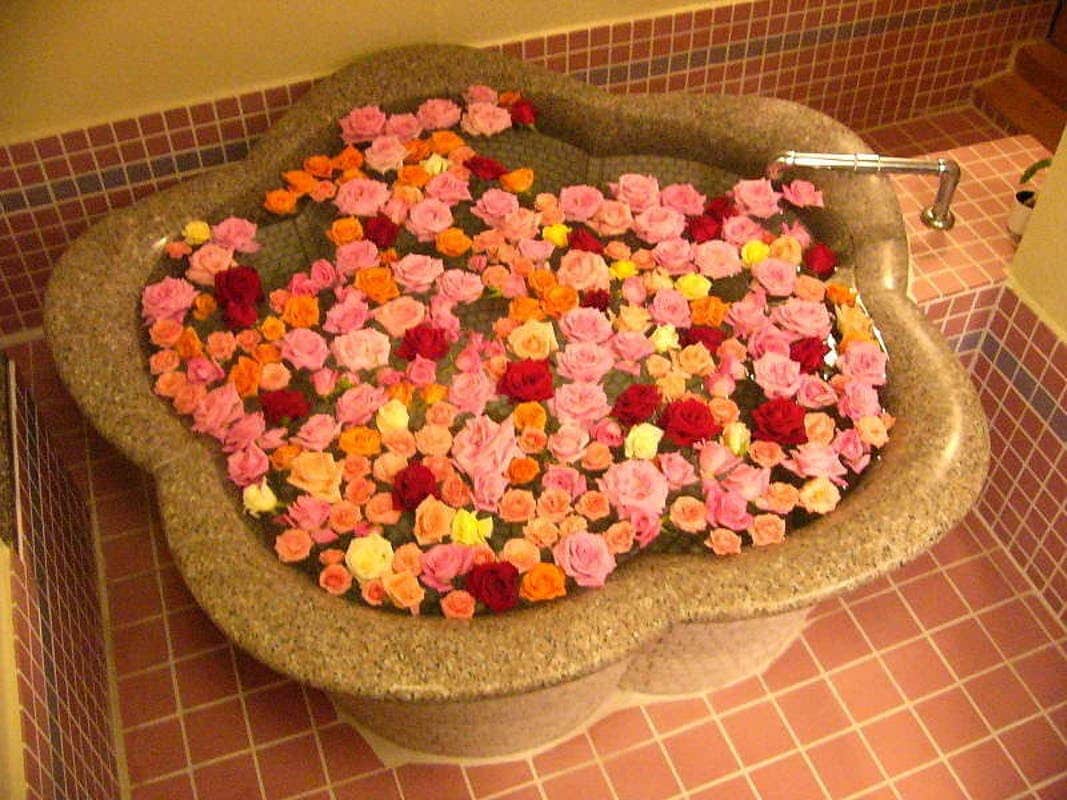 [Kamar tamu dengan bak mandi semi-terbuka 10 tikar tatami Shioka] Dibungkus dengan aroma oriental