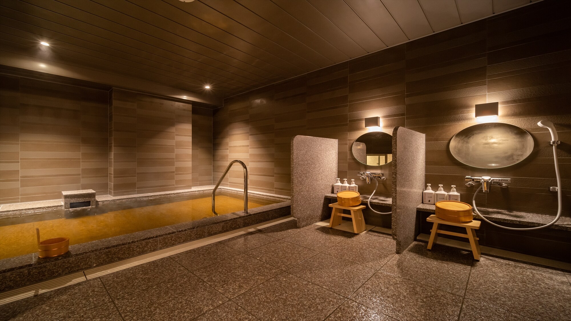 Hot Springs②
