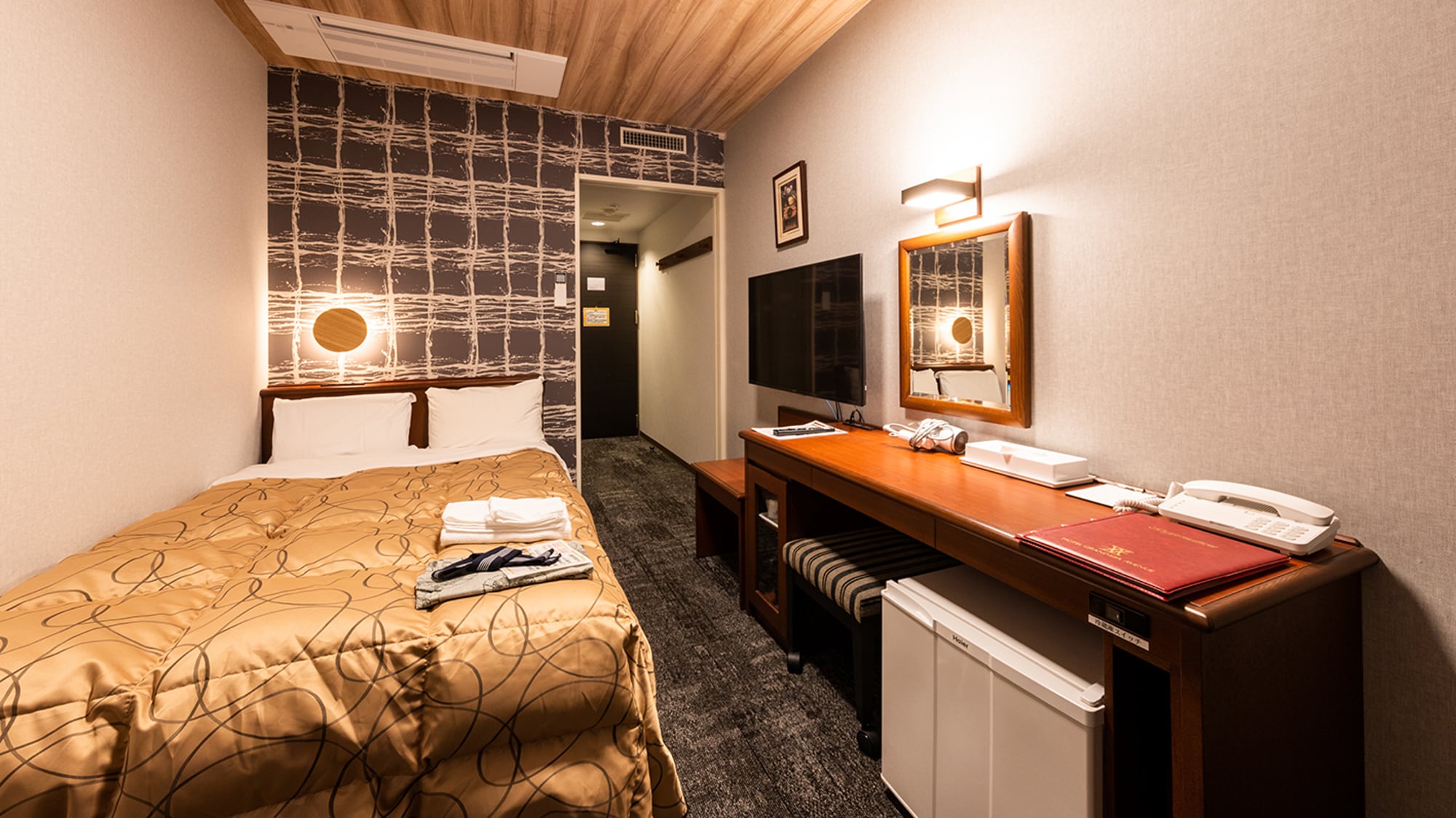 [Relax Single] Renovated in 2024, enjoy the room with free VOD and 4K compatible TV.