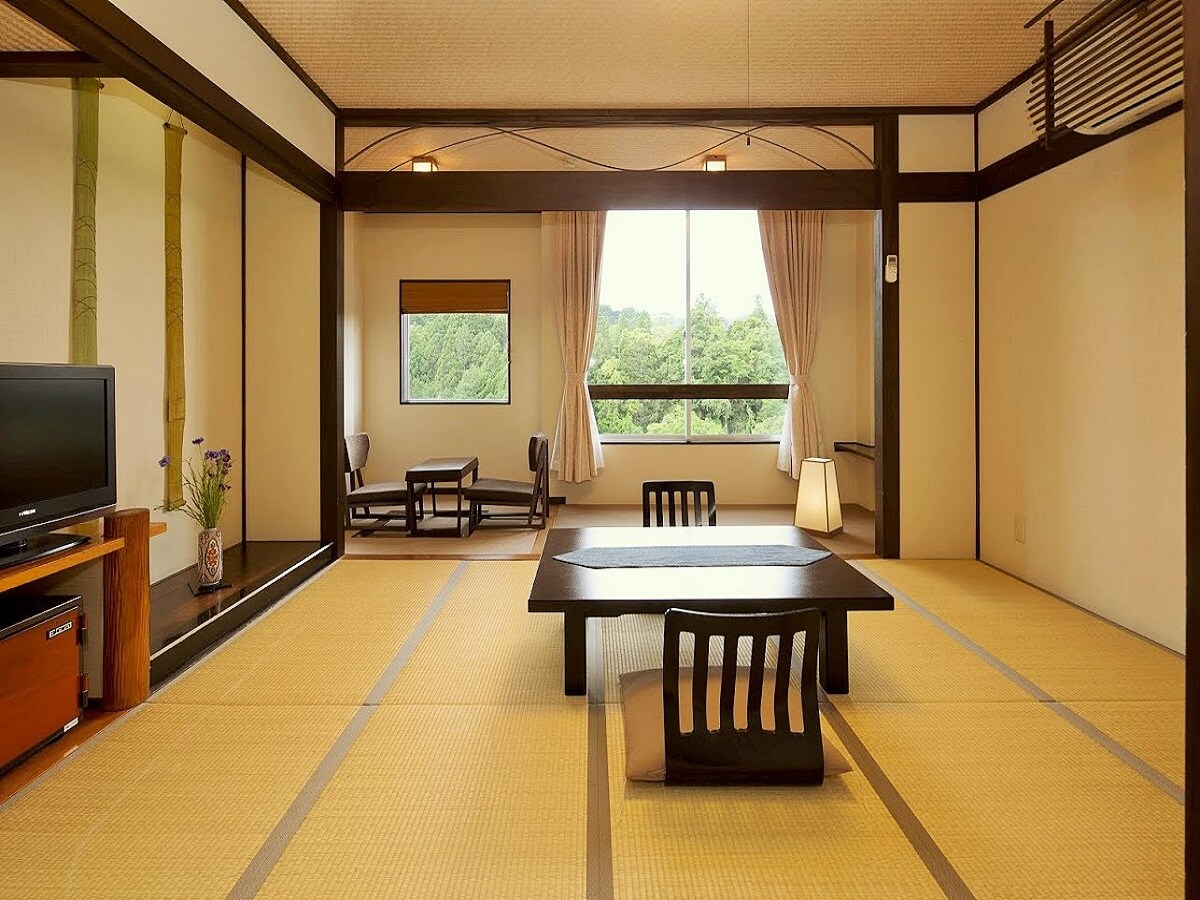Main building: Japanese-style room