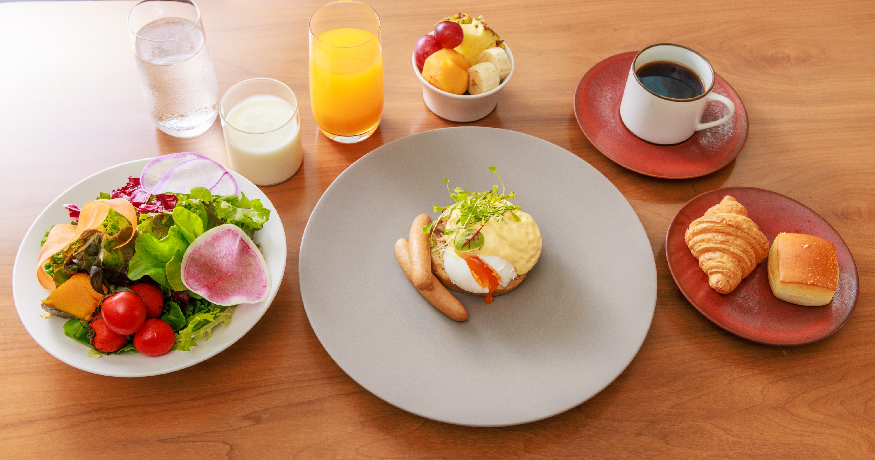 Breakfast: Eggs Benedict