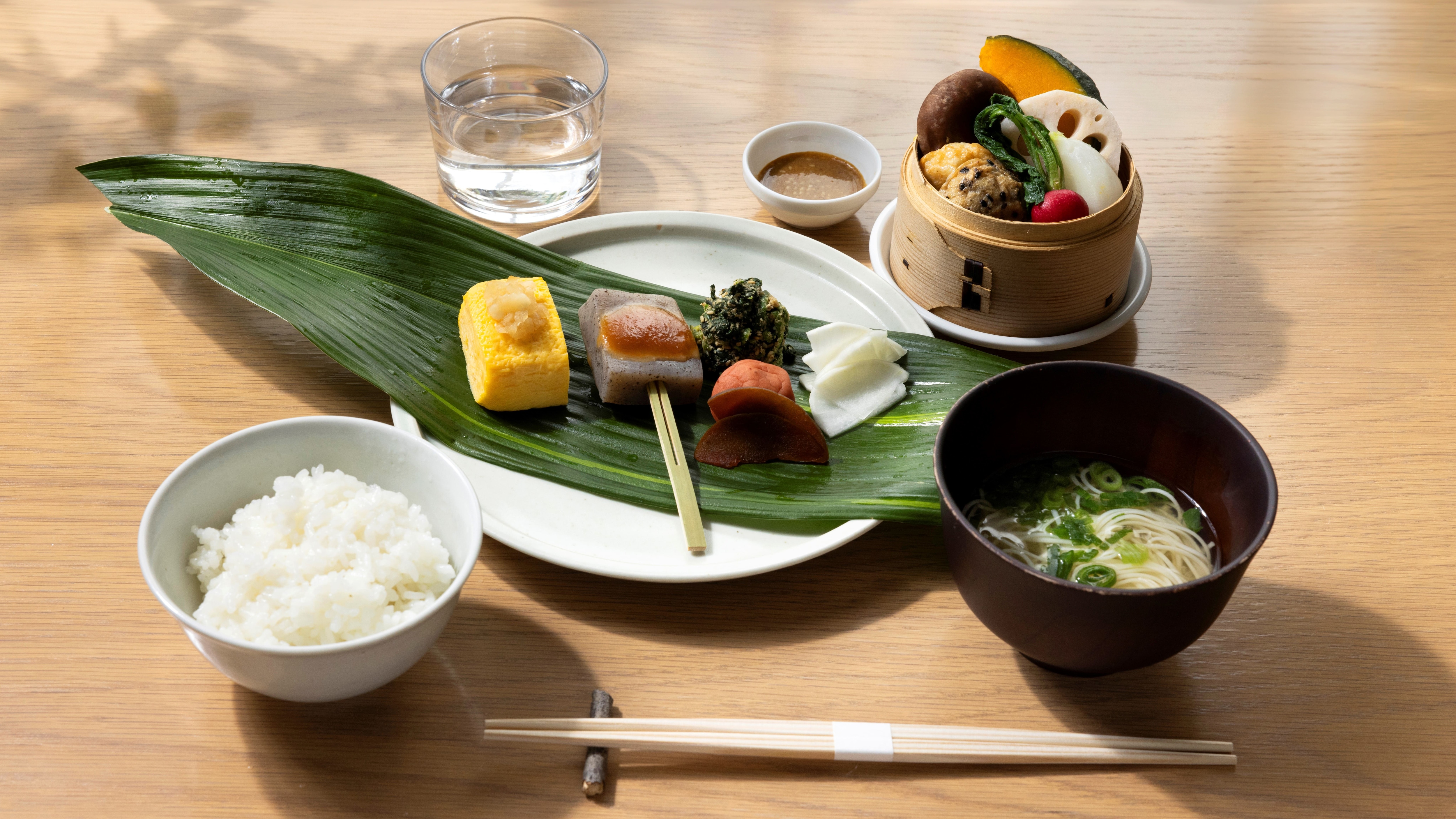 BREAKFAST (Japanese food image)