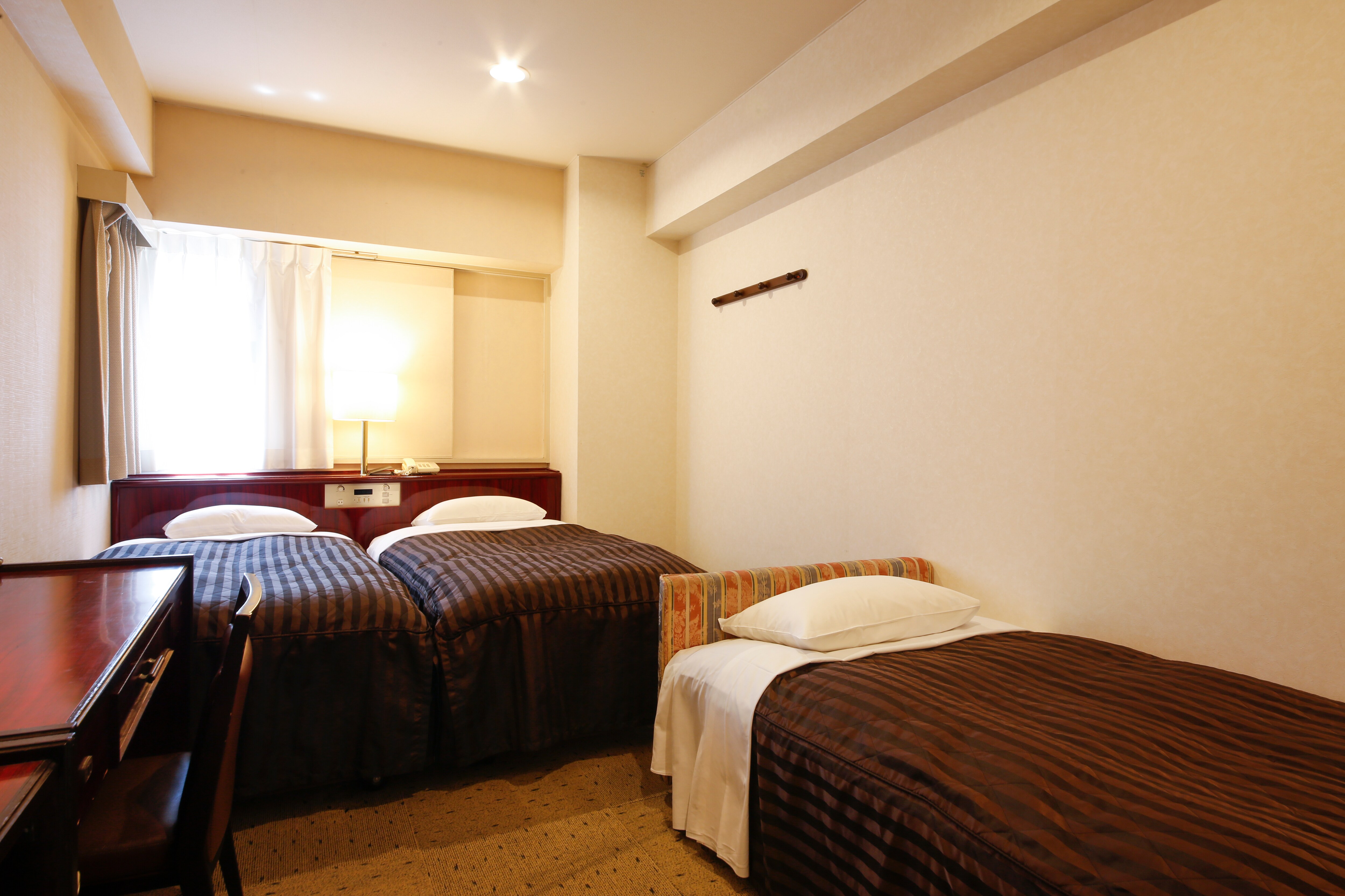 Triple room