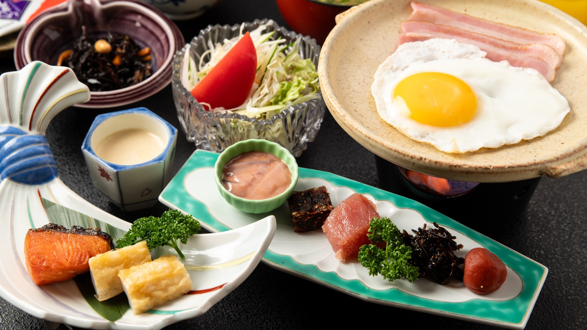[Breakfast example] A Japanese breakfast made with the morning bounty of Yuno. Please enjoy.