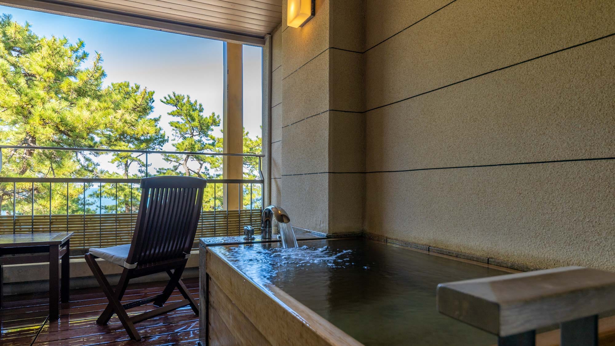 [Room with open-air hot spring bath] Standard room with bed
