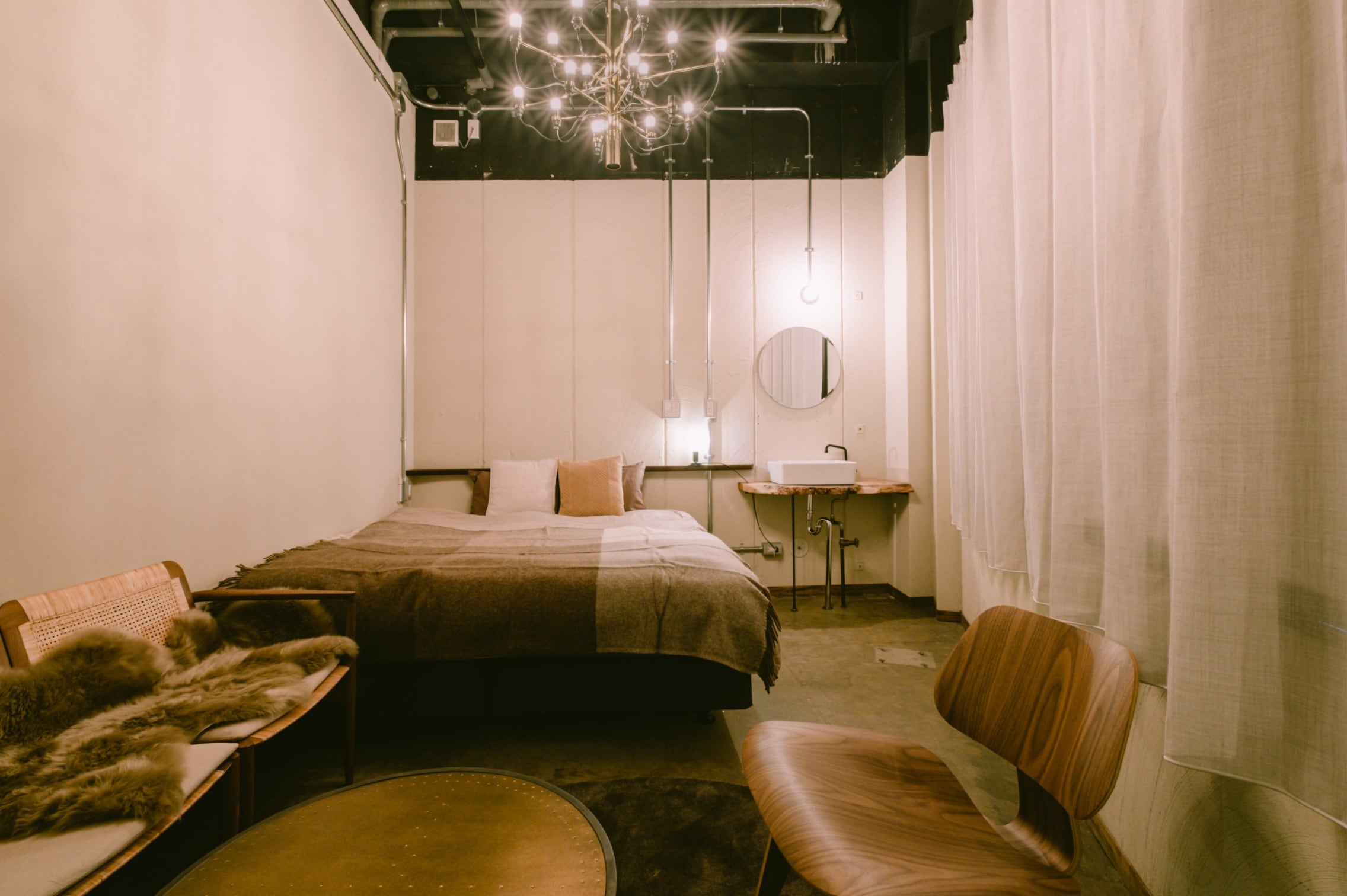 ห้องดับเบิ้ล แชนเดอเลียร์ คิง