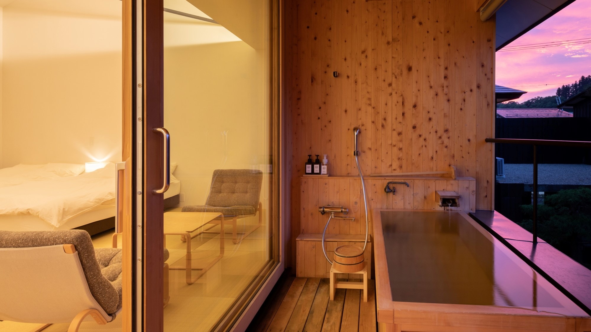 [YAMAGATA 04] Japanese cypress open-air bath