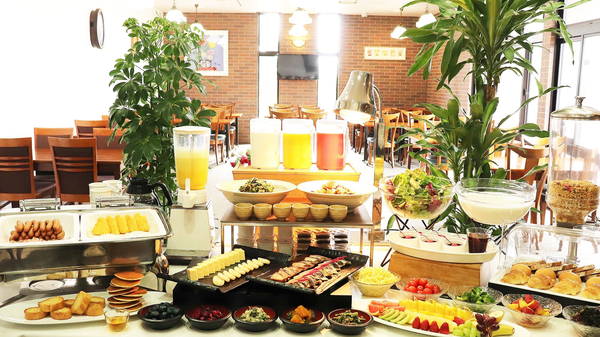 *自助早餐（示例）