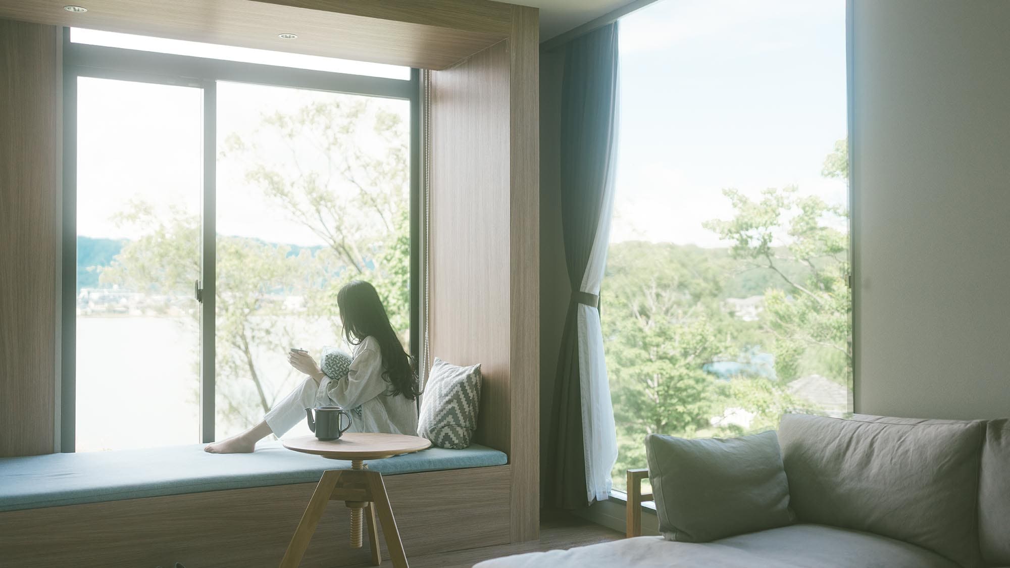 [2nd floor standard room] Relax on the sofa by the window. [Example]