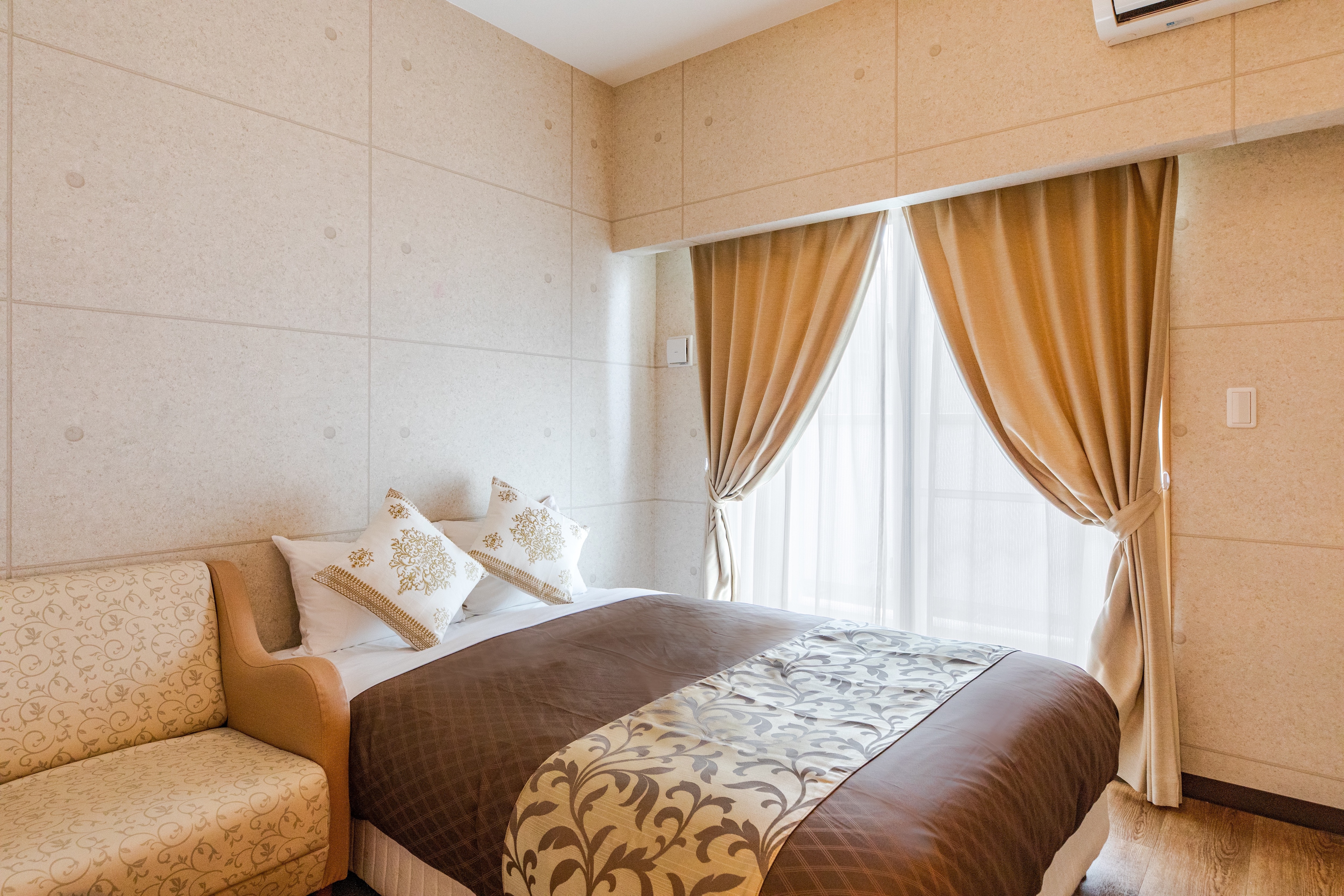 Double bed
