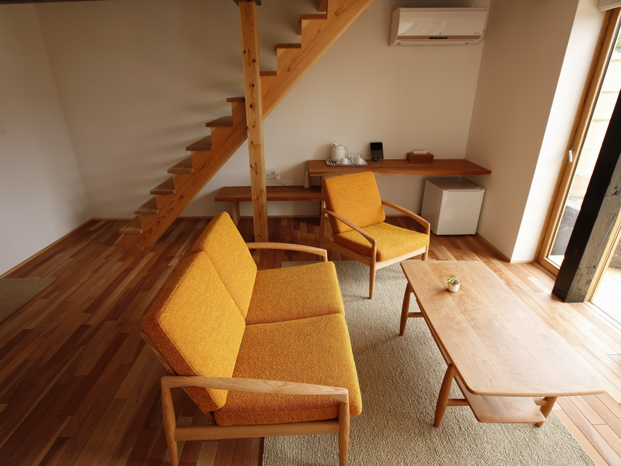 [KURA04] Renovation of Itakura. Maisonette-type guest room with living room on the 1st floor and bedroom on the 2nd floor