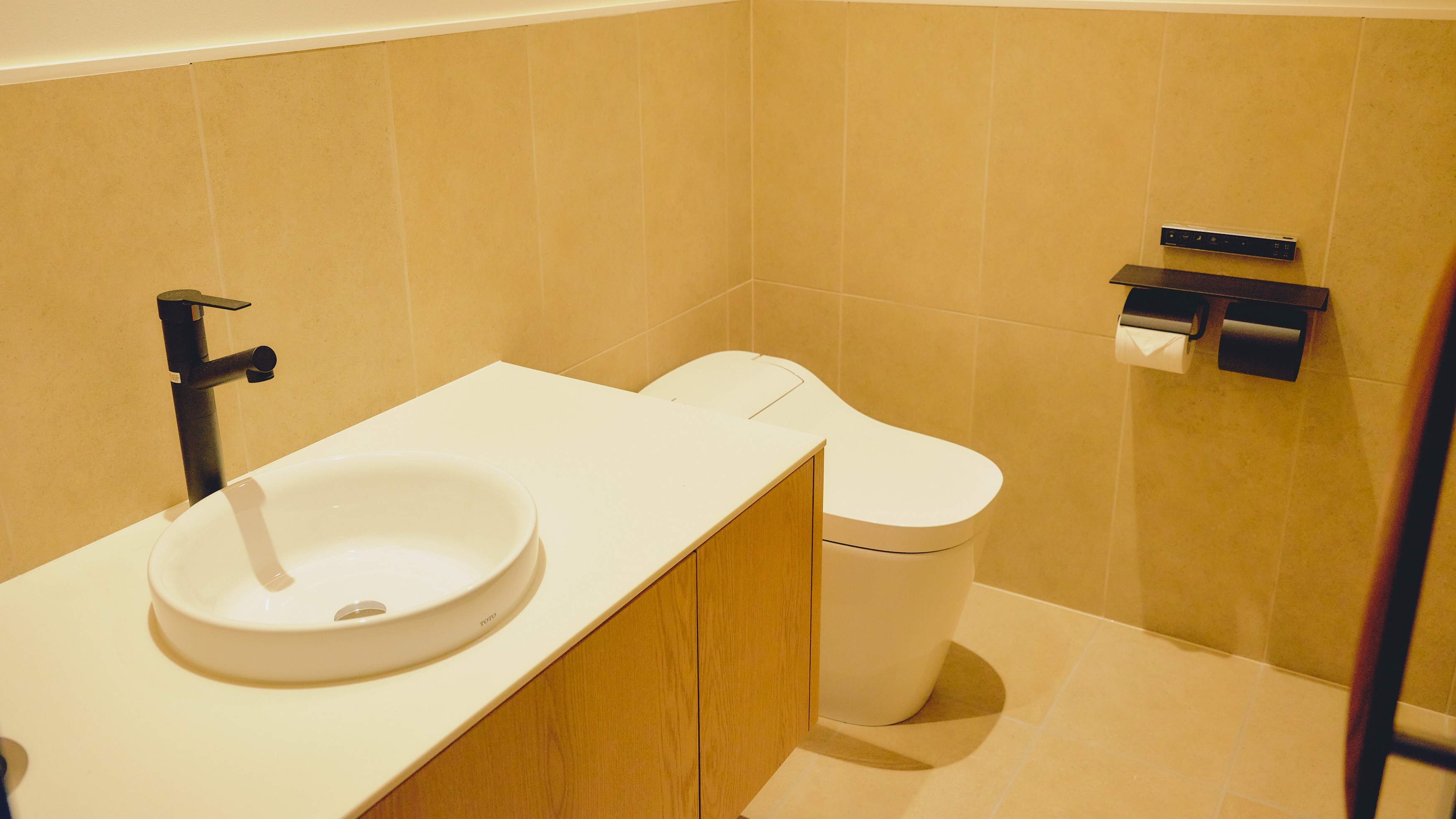 Kamar twin (toilet) dengan kamar mandi bersama