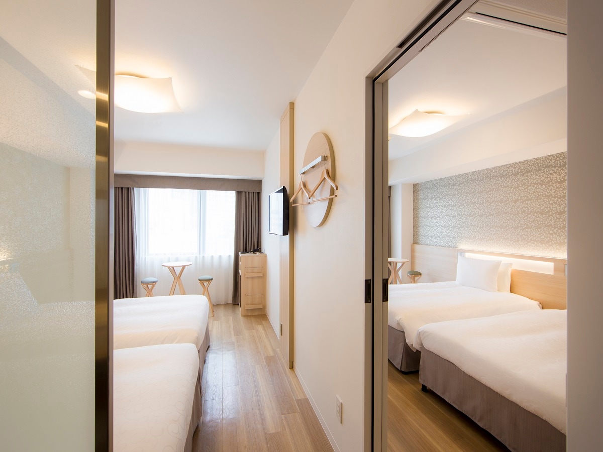 Standard twin connecting room