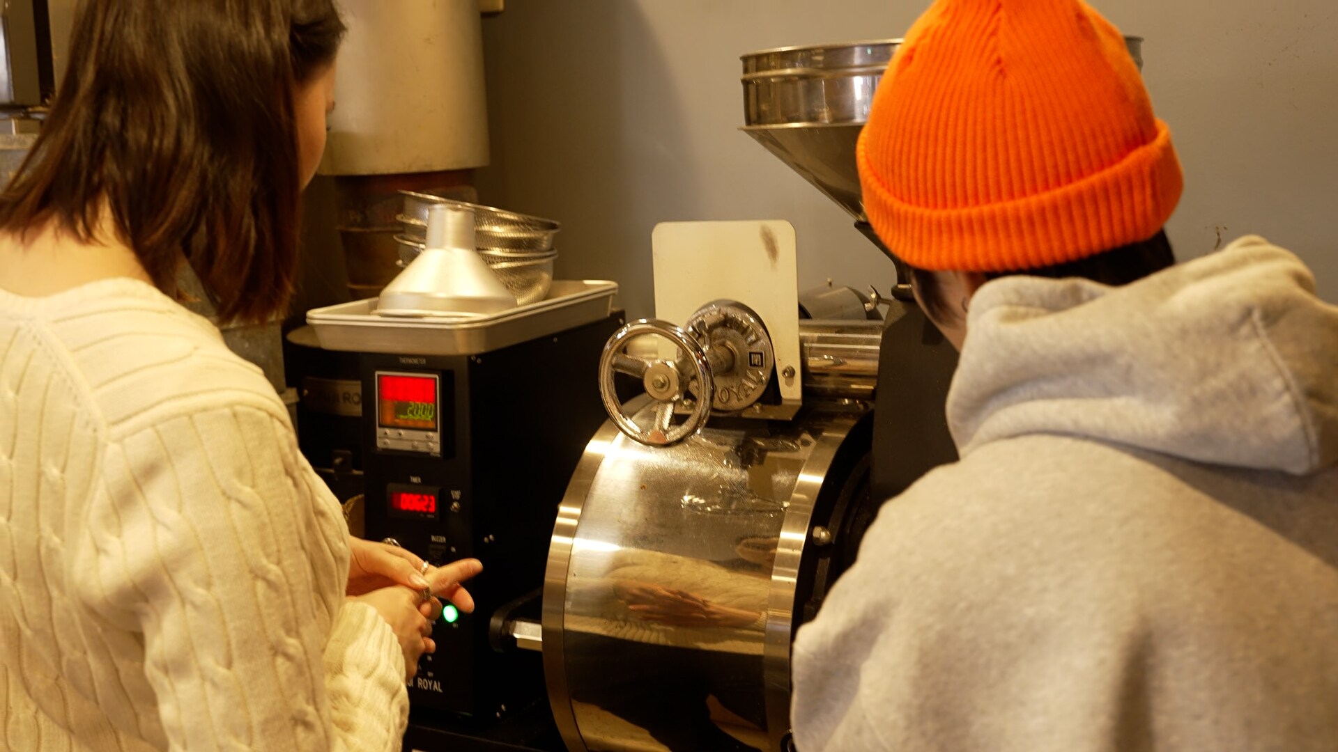 You can also try out latte art. If you are interested, please contact us in advance.