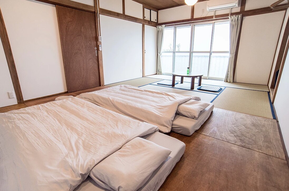 12 tatami Japanese-Western room (Kukai)