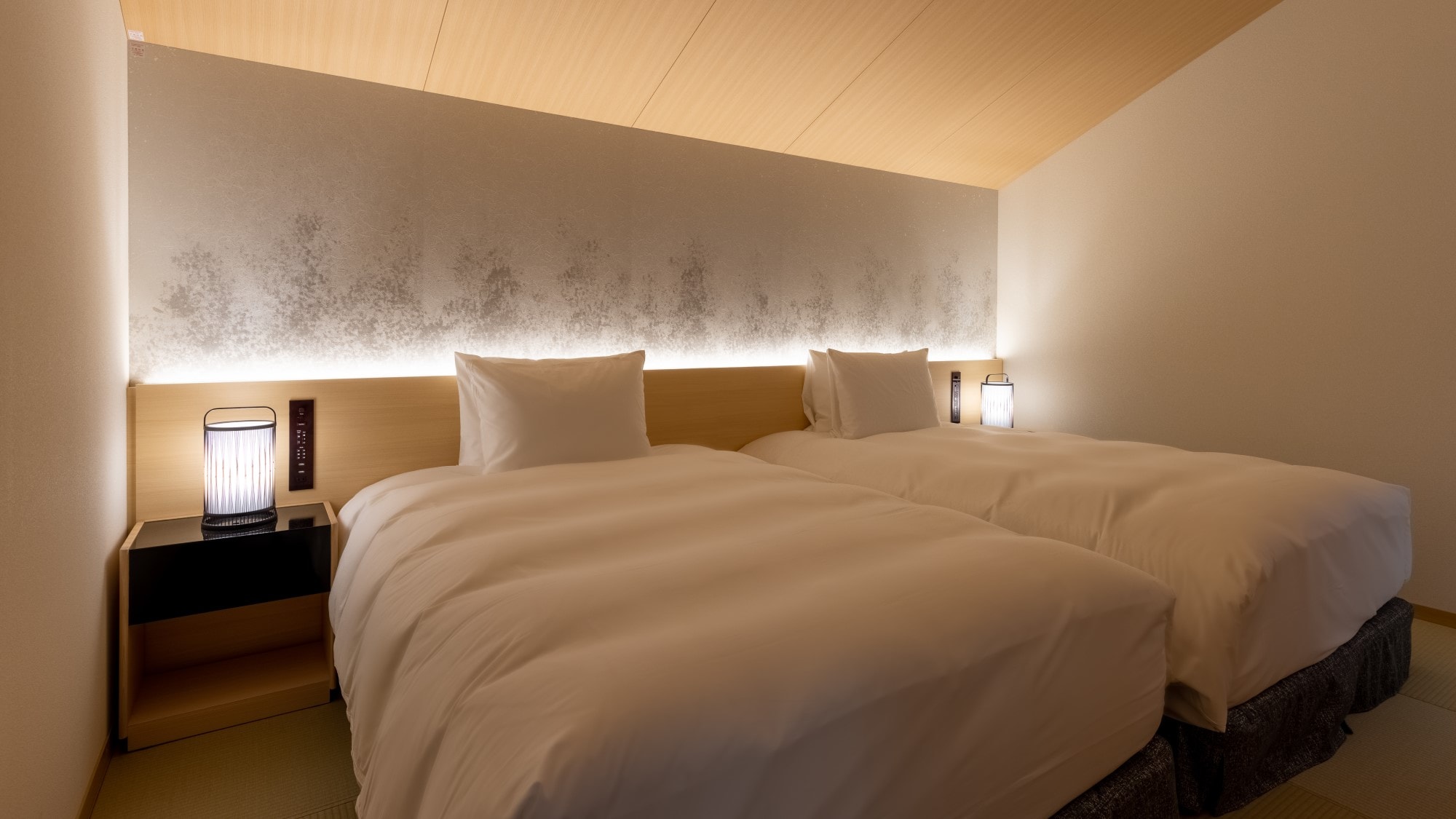 Fufu Luxury Premium Suite Twin (contoh)