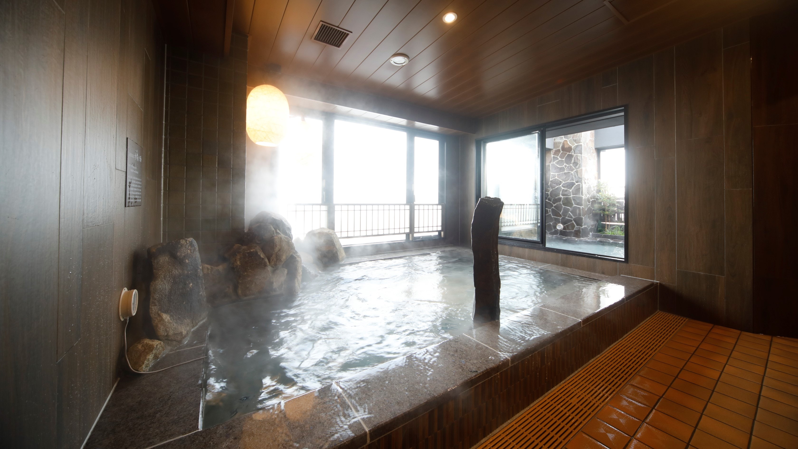 【남자】우치유(천연 온천 온수:40~41℃)