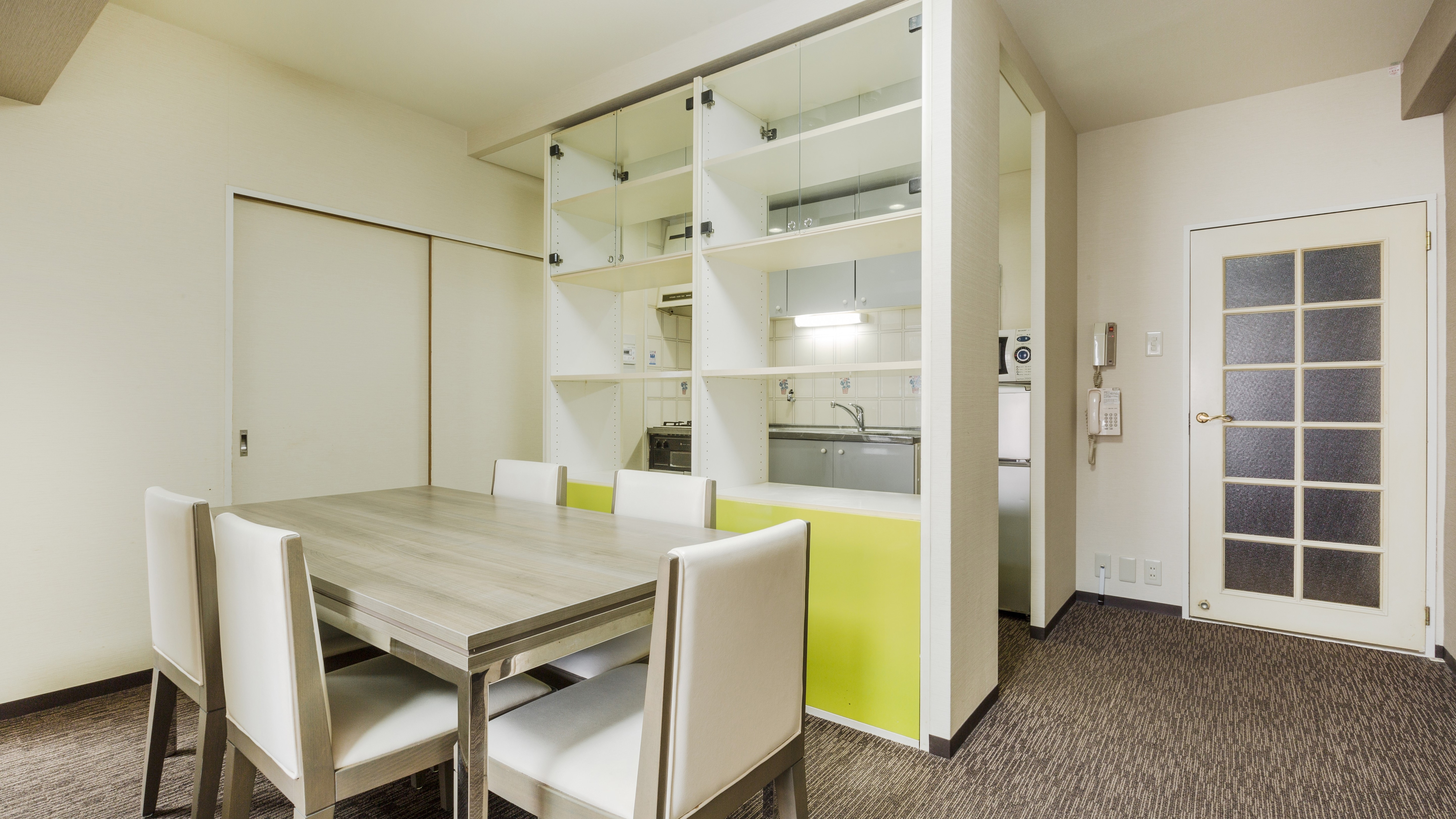Japanese and Western room for 5 people Kitchen