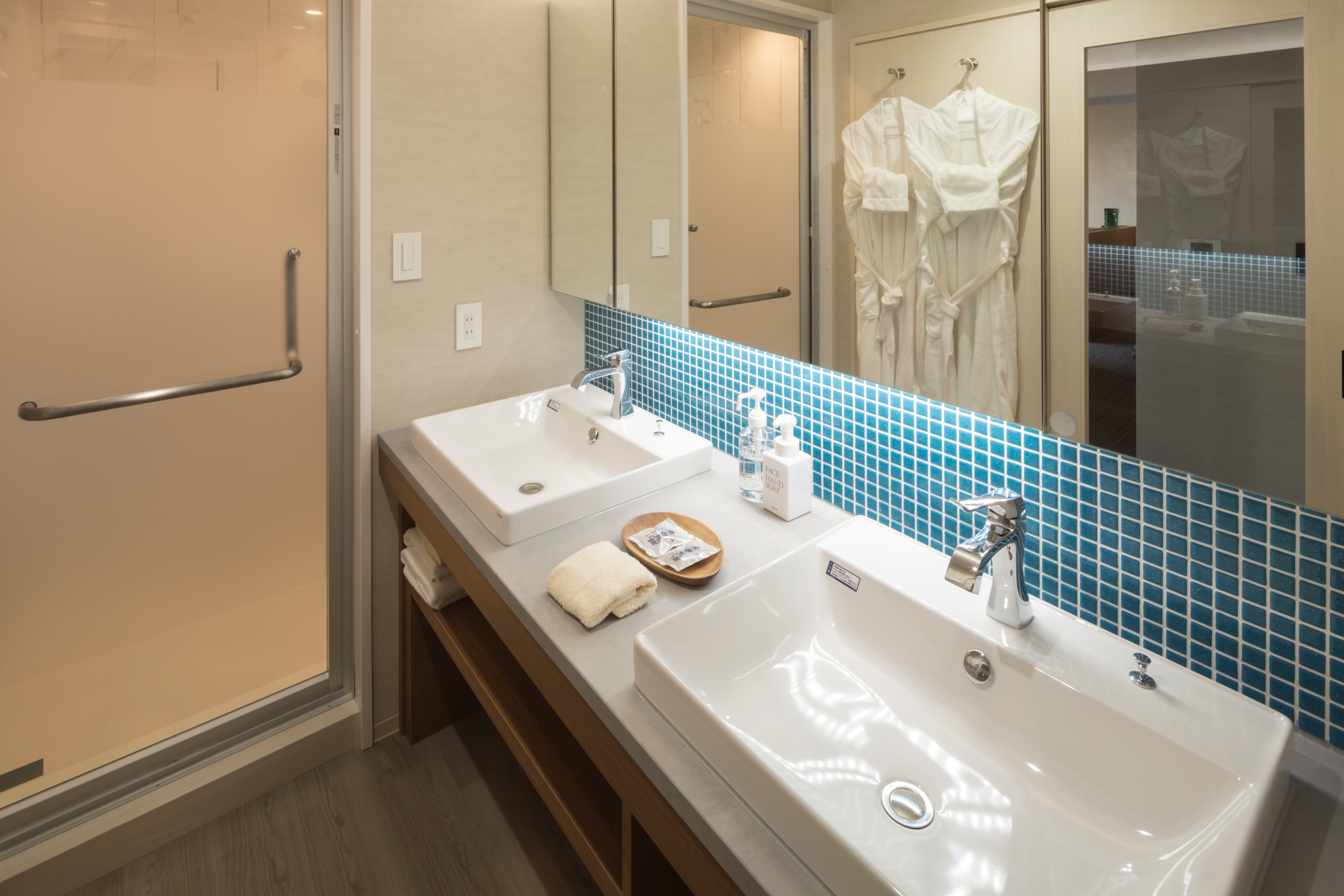 Semi-suite dengan perapian