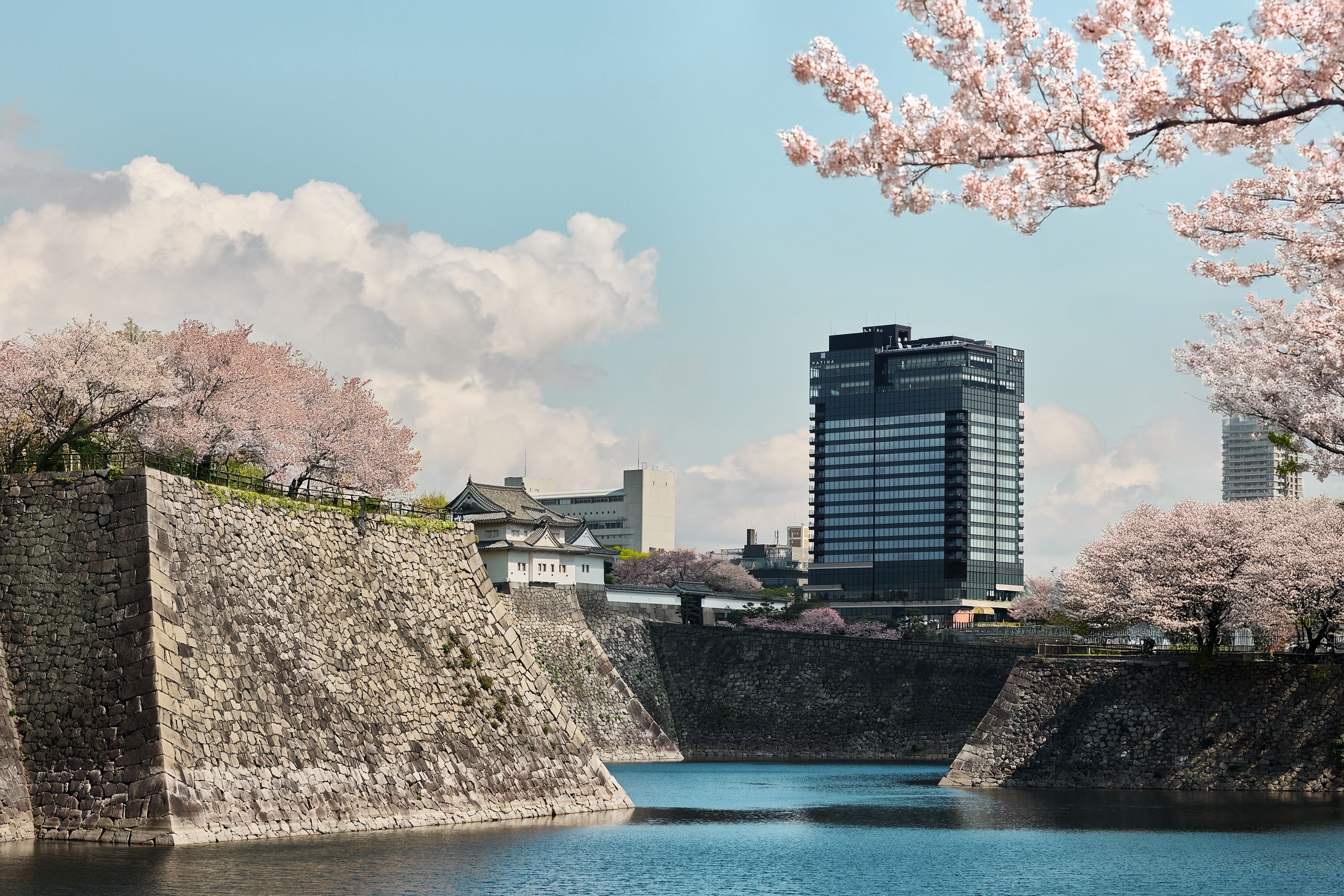 Patina Osaka，掩映在櫻花叢中