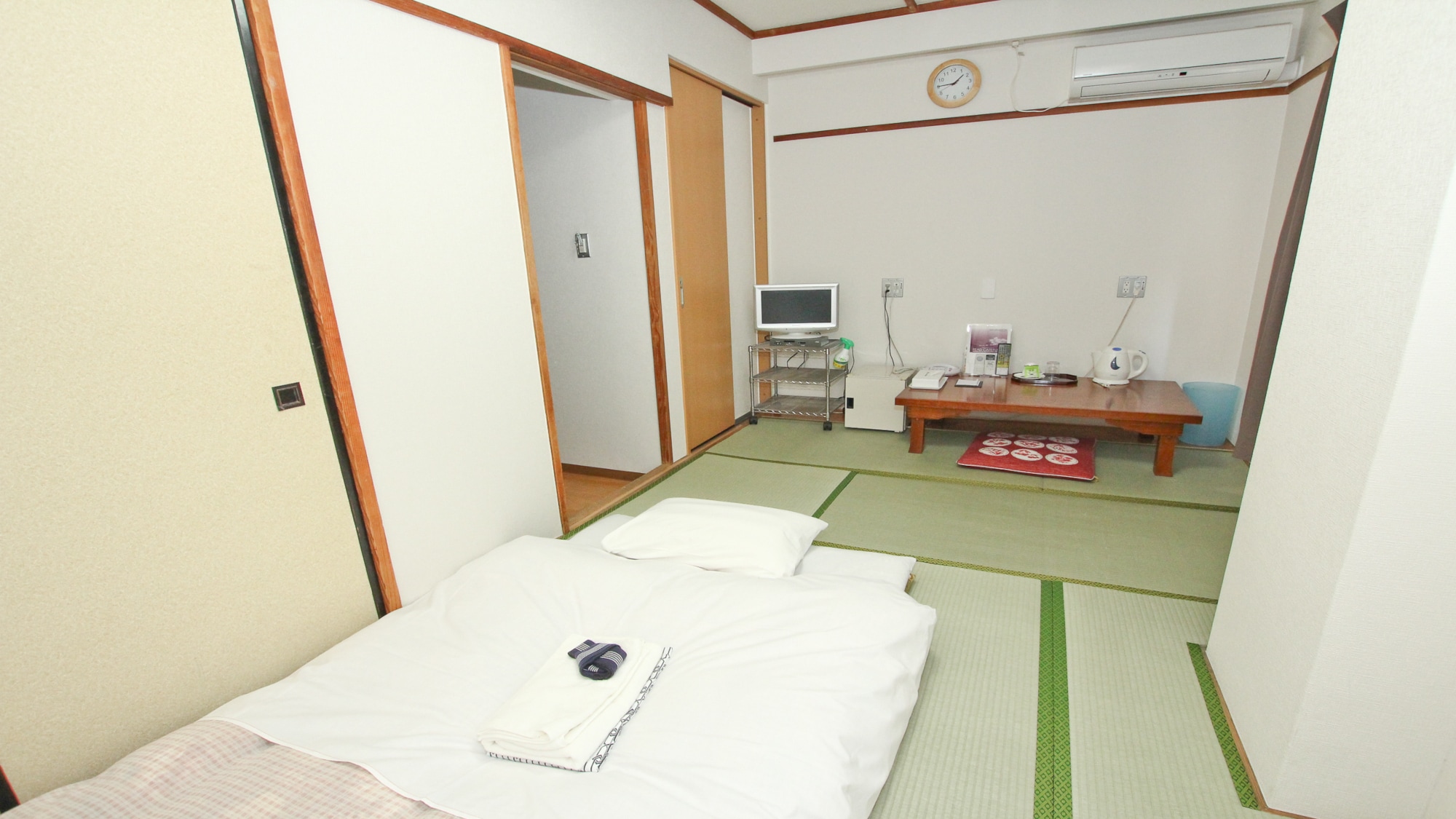 ตัวอย่างห้องสไตล์ญี่ปุ่น (ไม่มีอ่างอาบน้ำและห้องน้ำ)