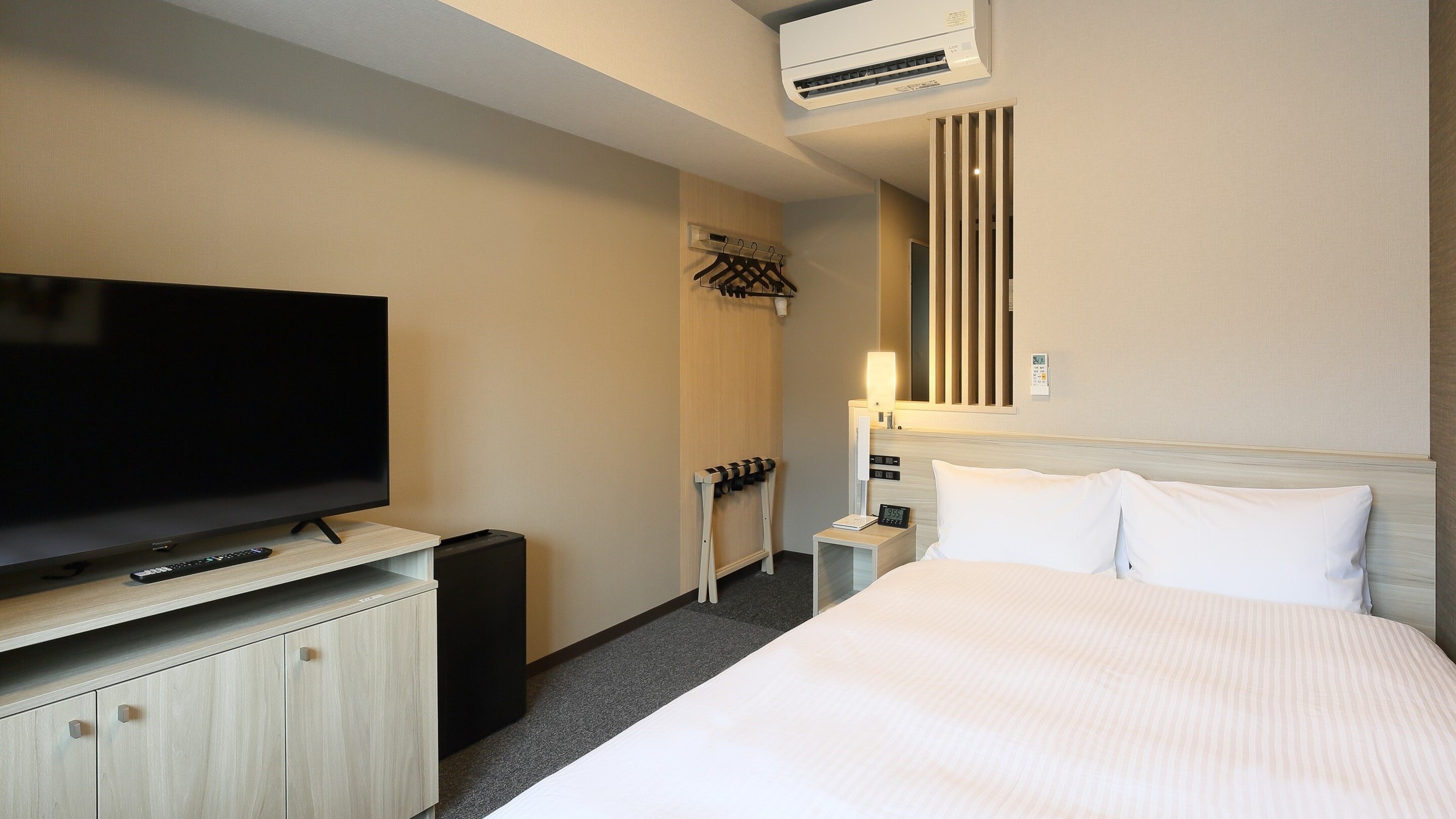 Semi-double room