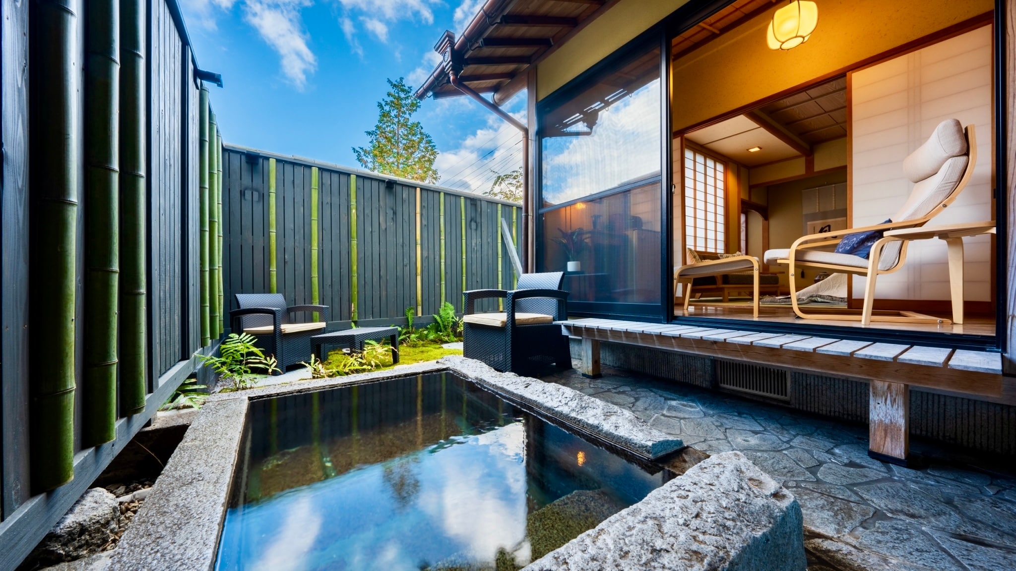 [Main building] Special room "Japanese-style room 8 tatami mats + 6 tatami mats" with open-air bath / 1st floor