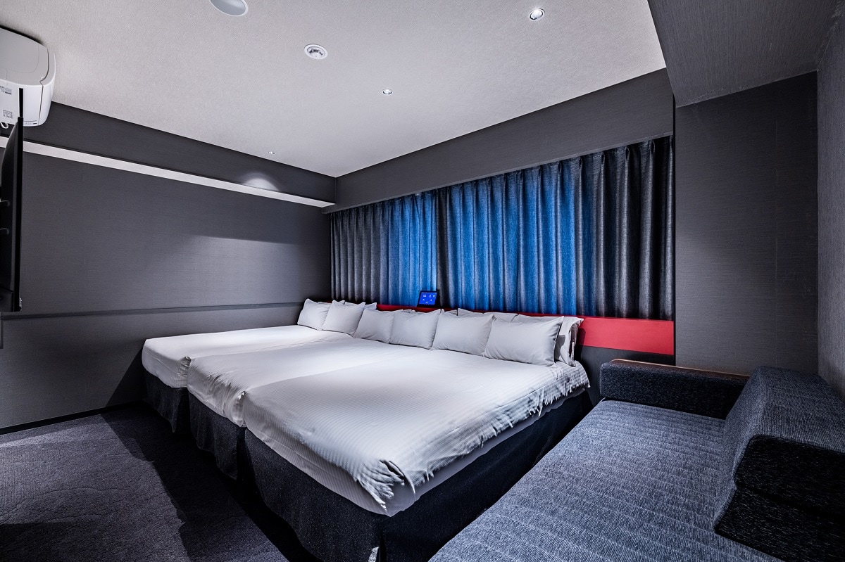 Triple Room