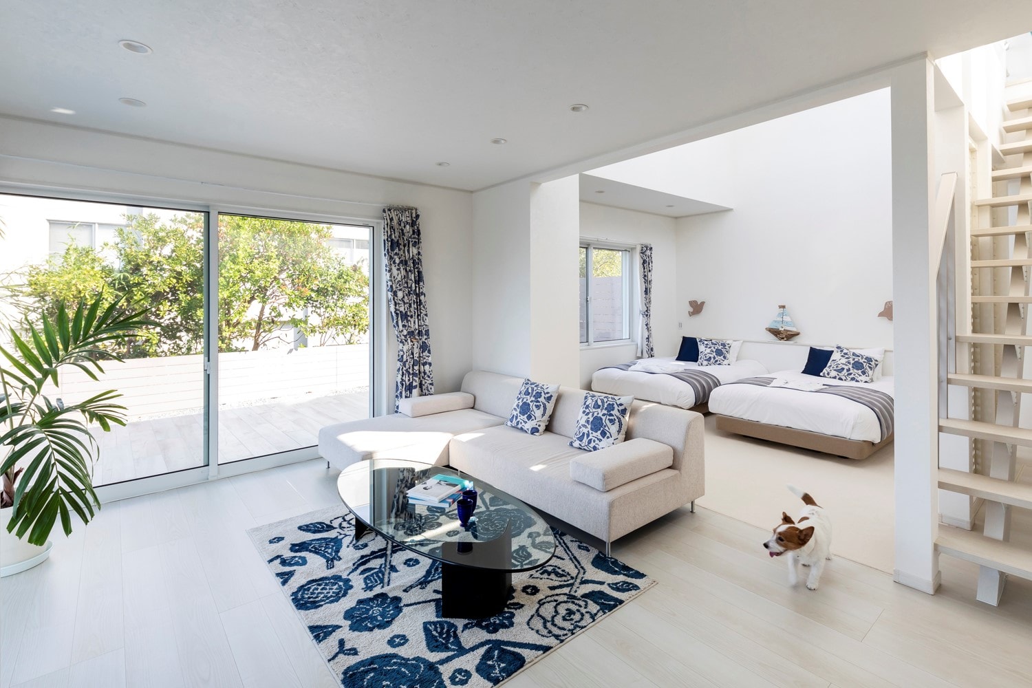 Executive Private Pool Suite ~SEA DOG~