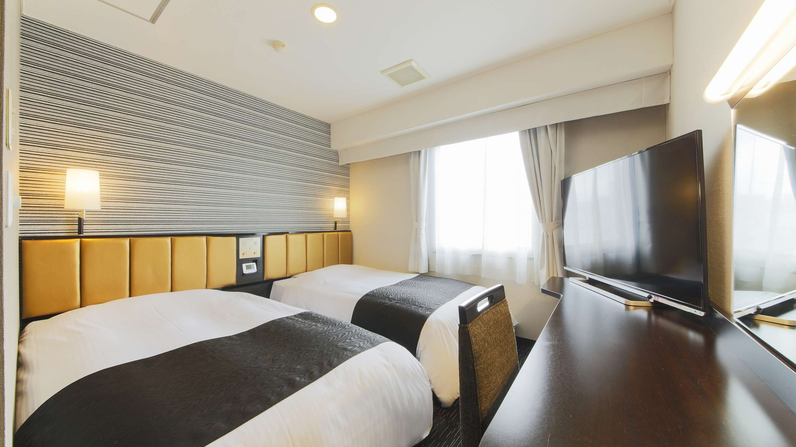 Kamar Ekonomi Twin