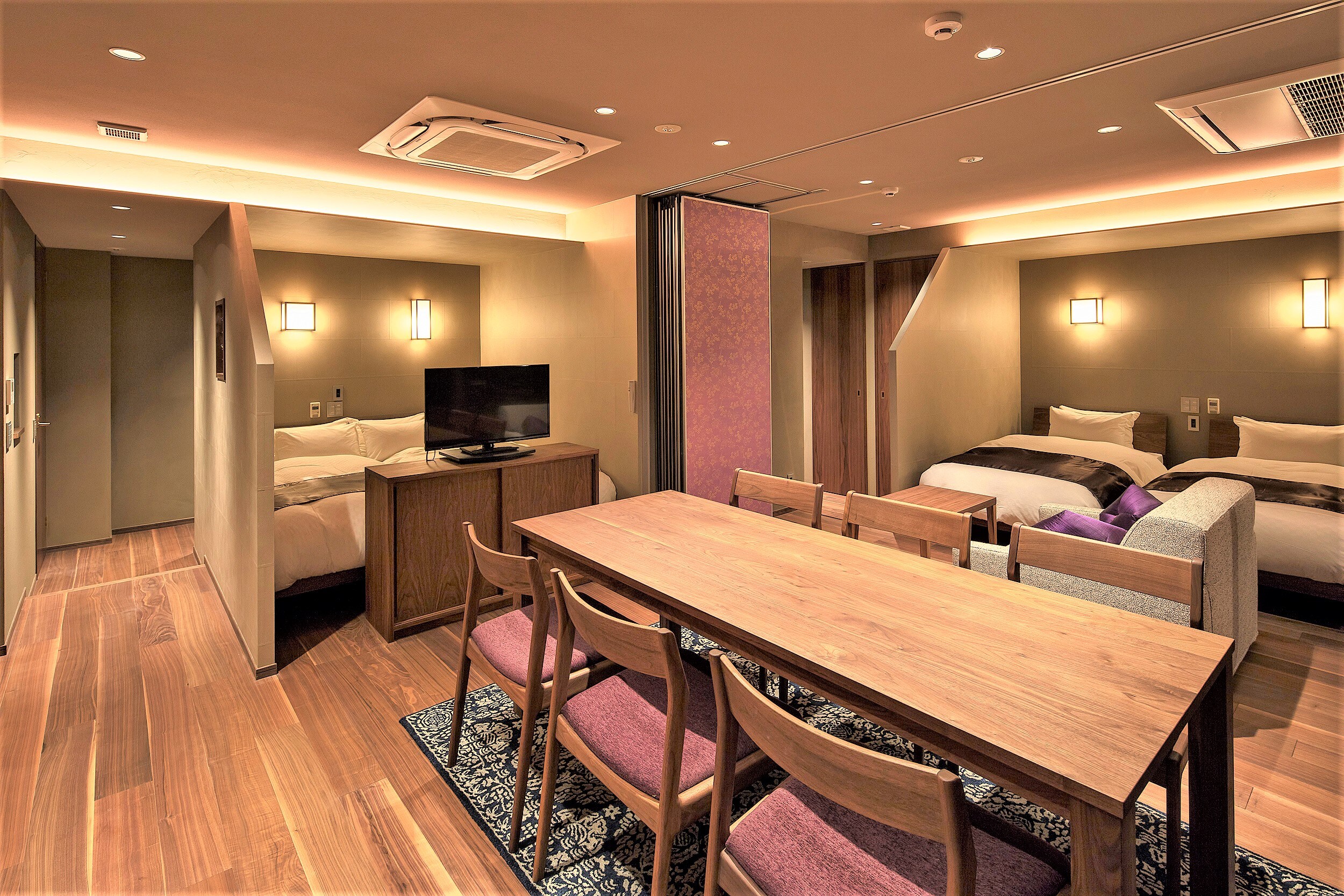 Deluxe Suite