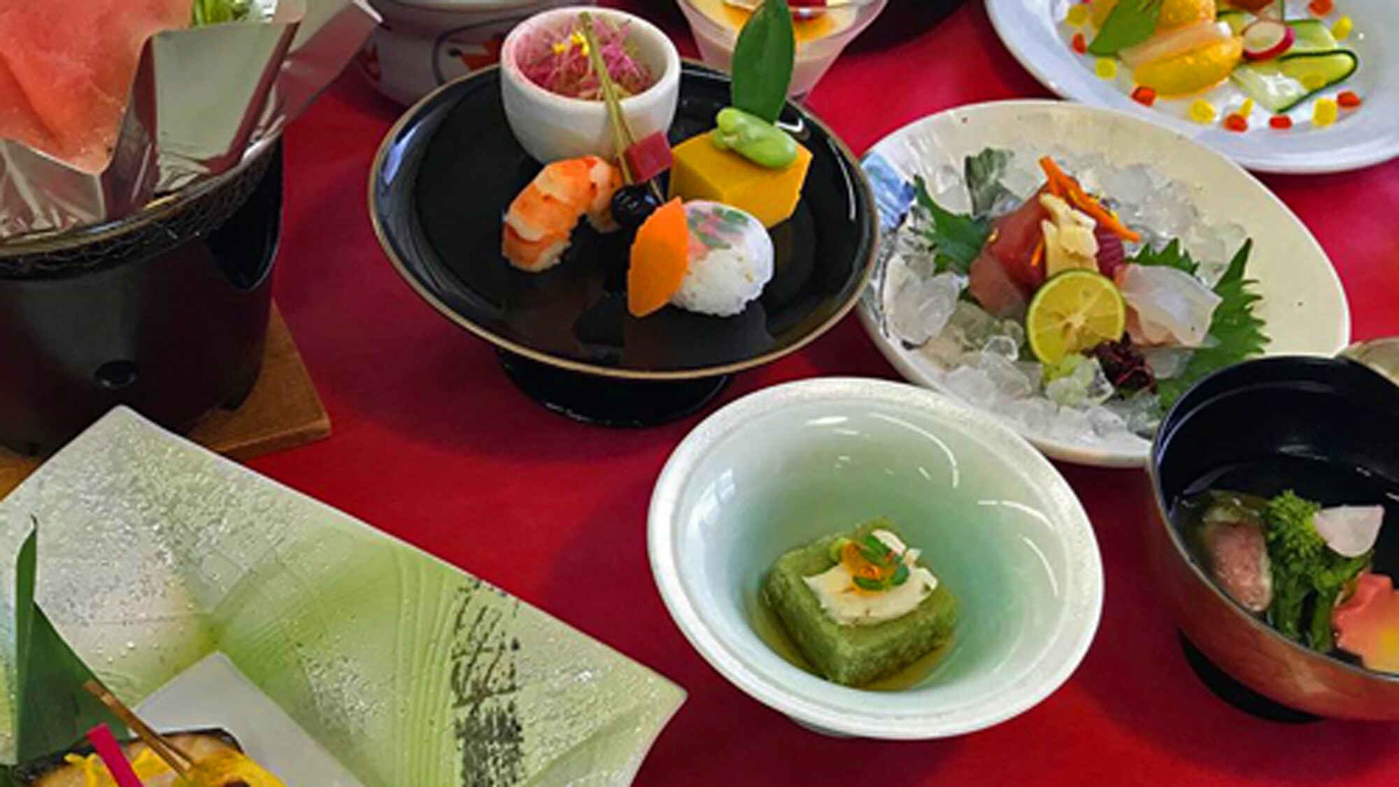 An example of kaiseki cuisine in Yayoi (March)