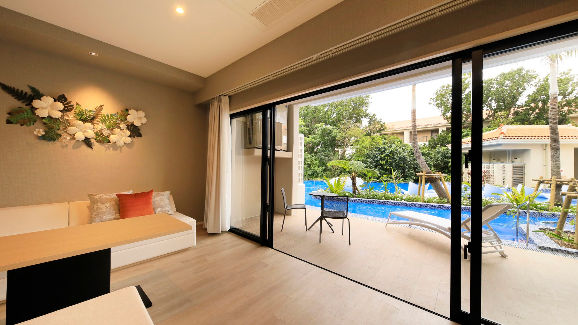 [Forest Wing/Pool Access] Children will also enjoy rooms with direct pool access.