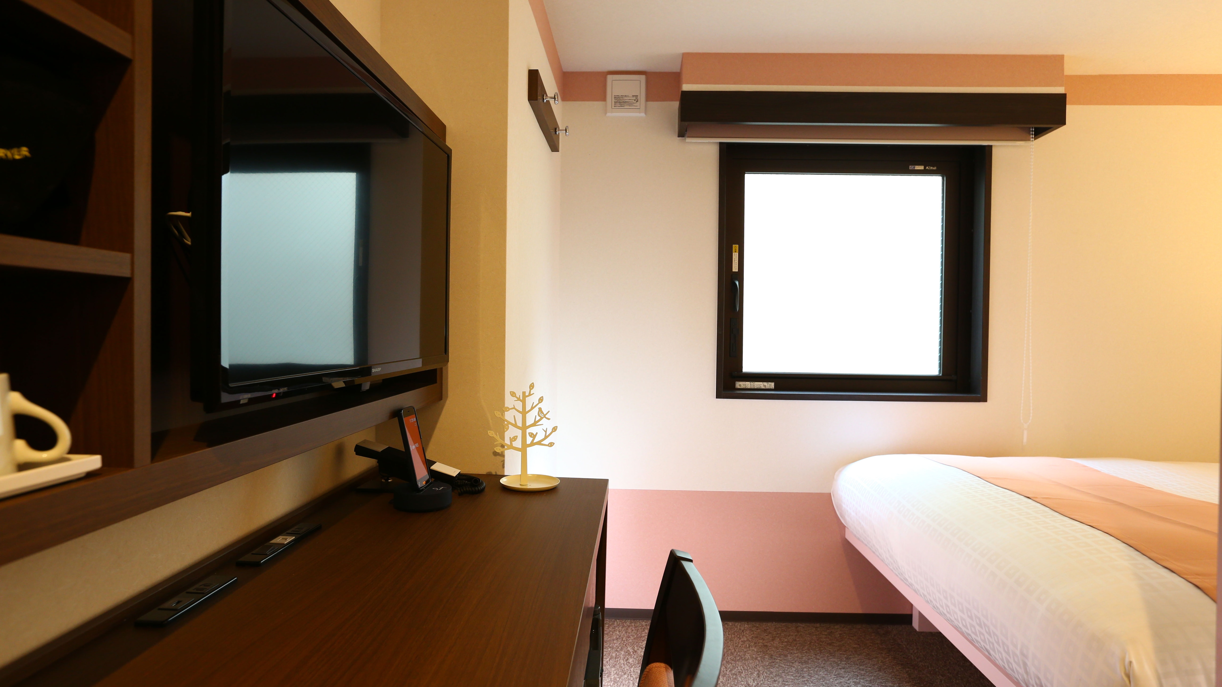 03 9F single room <spacious 140 cm bed>