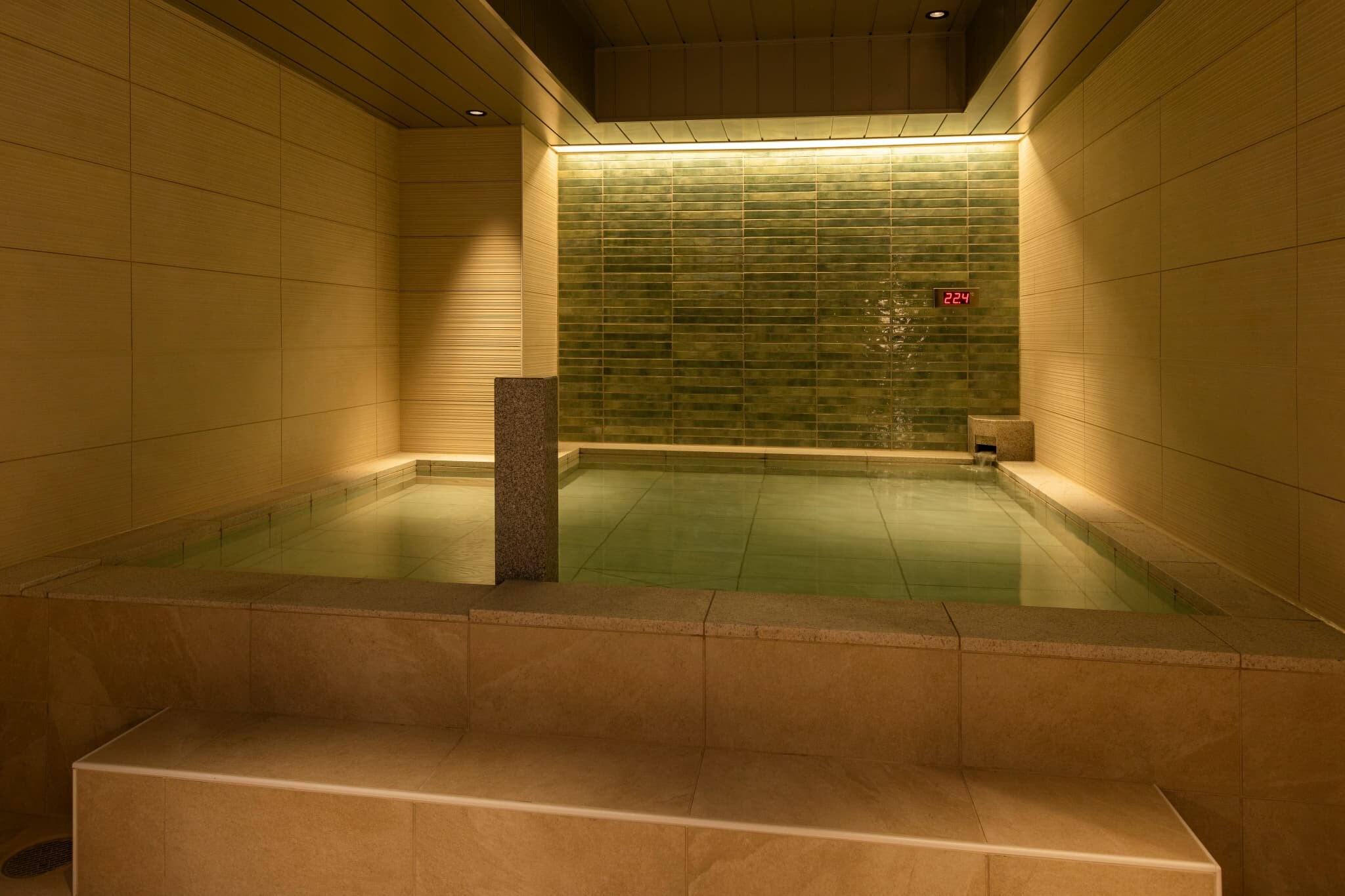 Men's bathhouse 1