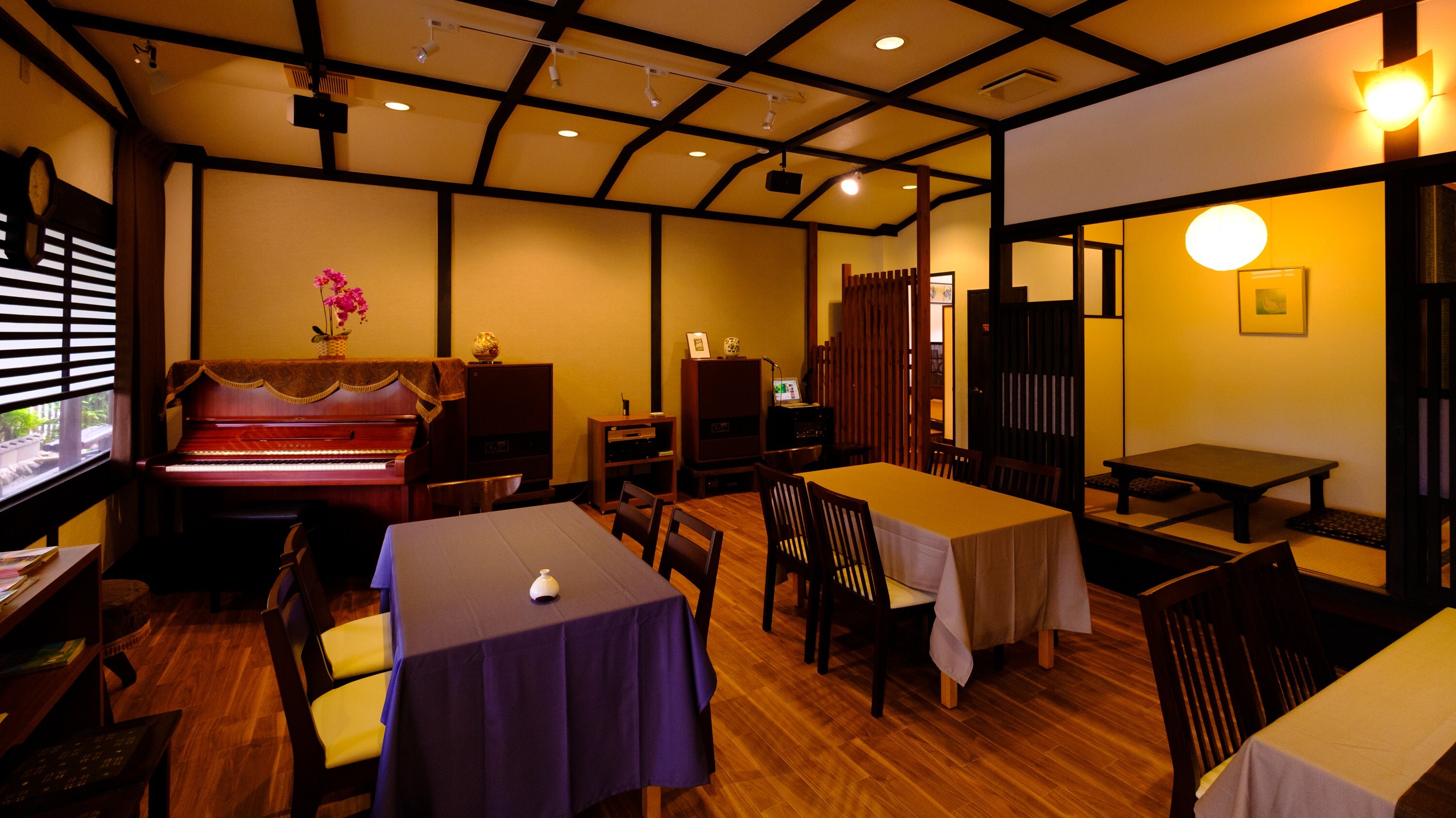 [Loung Hangout] 全景與鋼琴